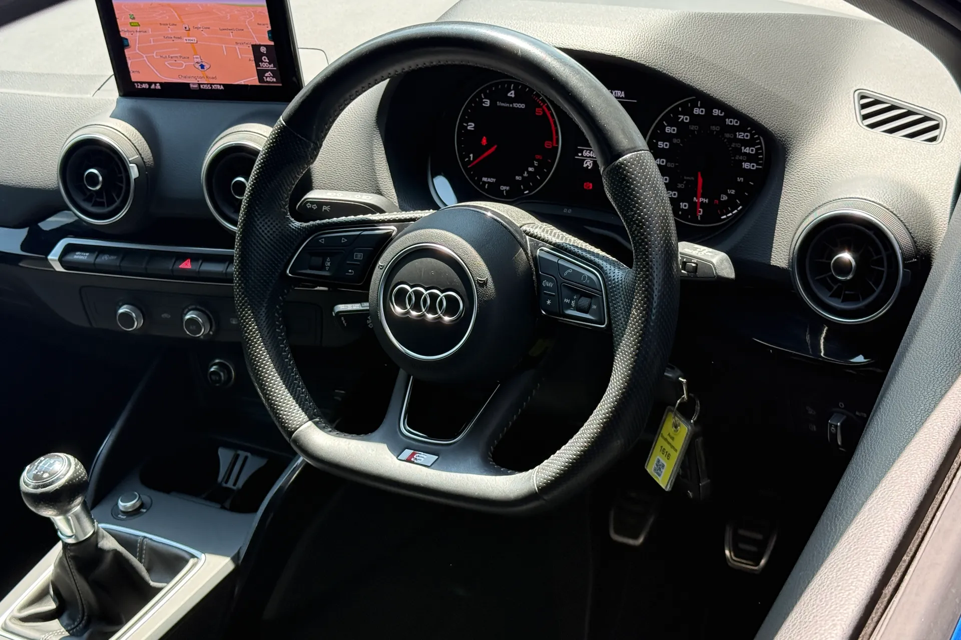 Audi Q2 thumbnail image number 32