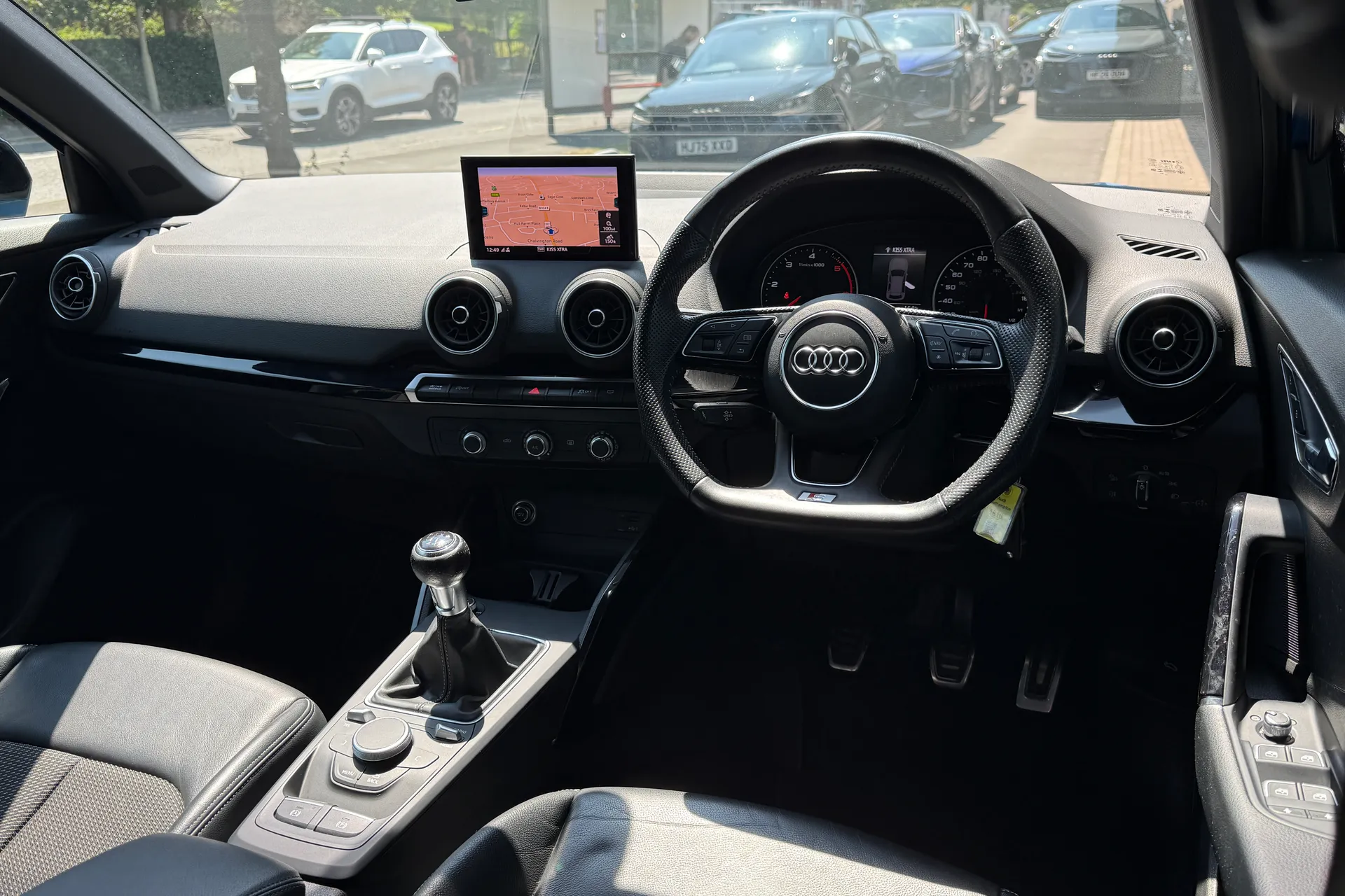 Audi Q2 thumbnail image number 36