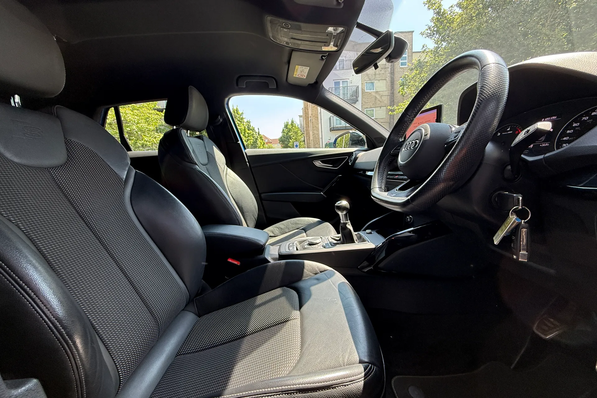 Audi Q2 thumbnail image number 30