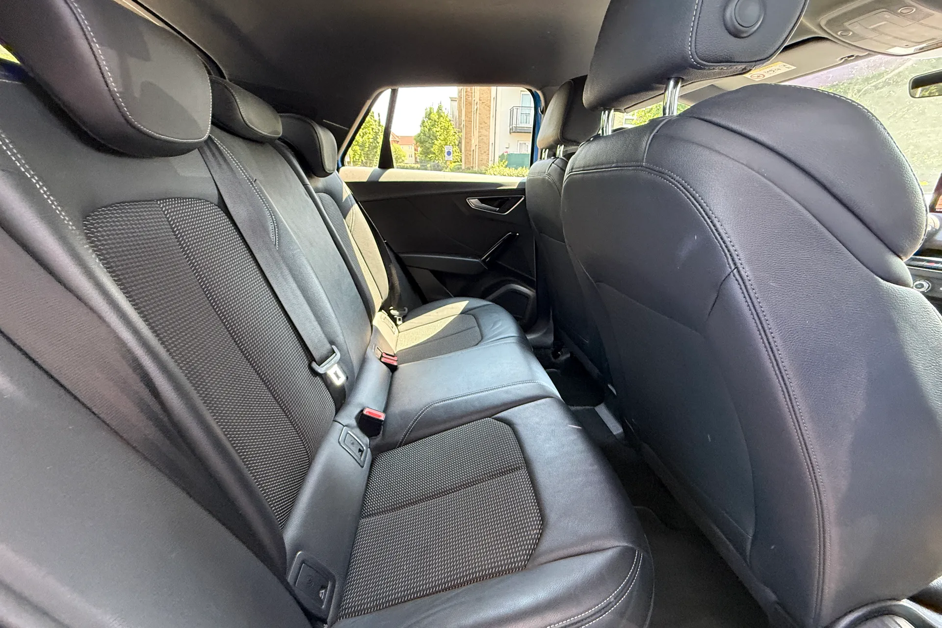 Audi Q2 thumbnail image number 38