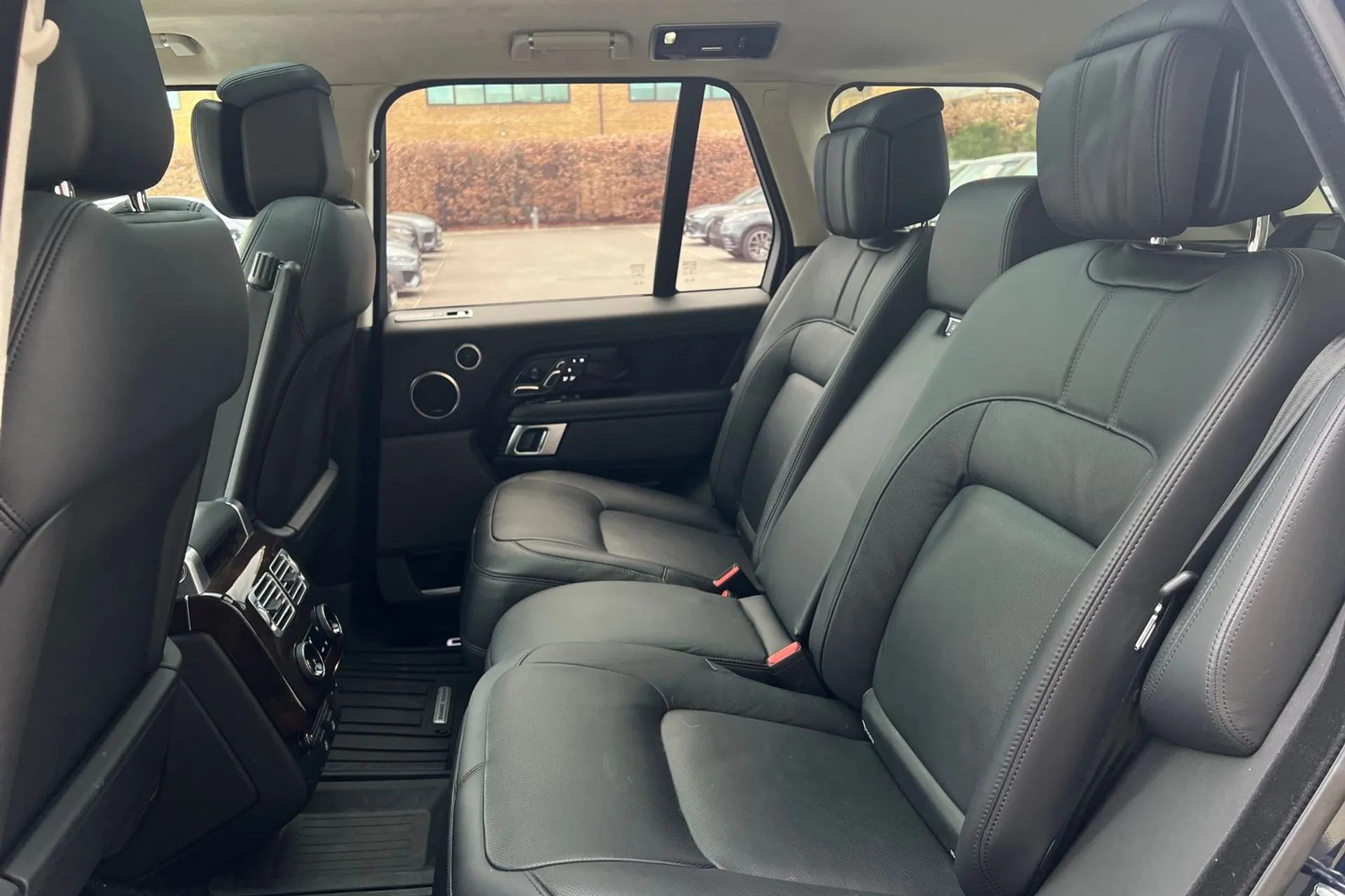 LAND ROVER RANGE ROVER thumbnail image number 49