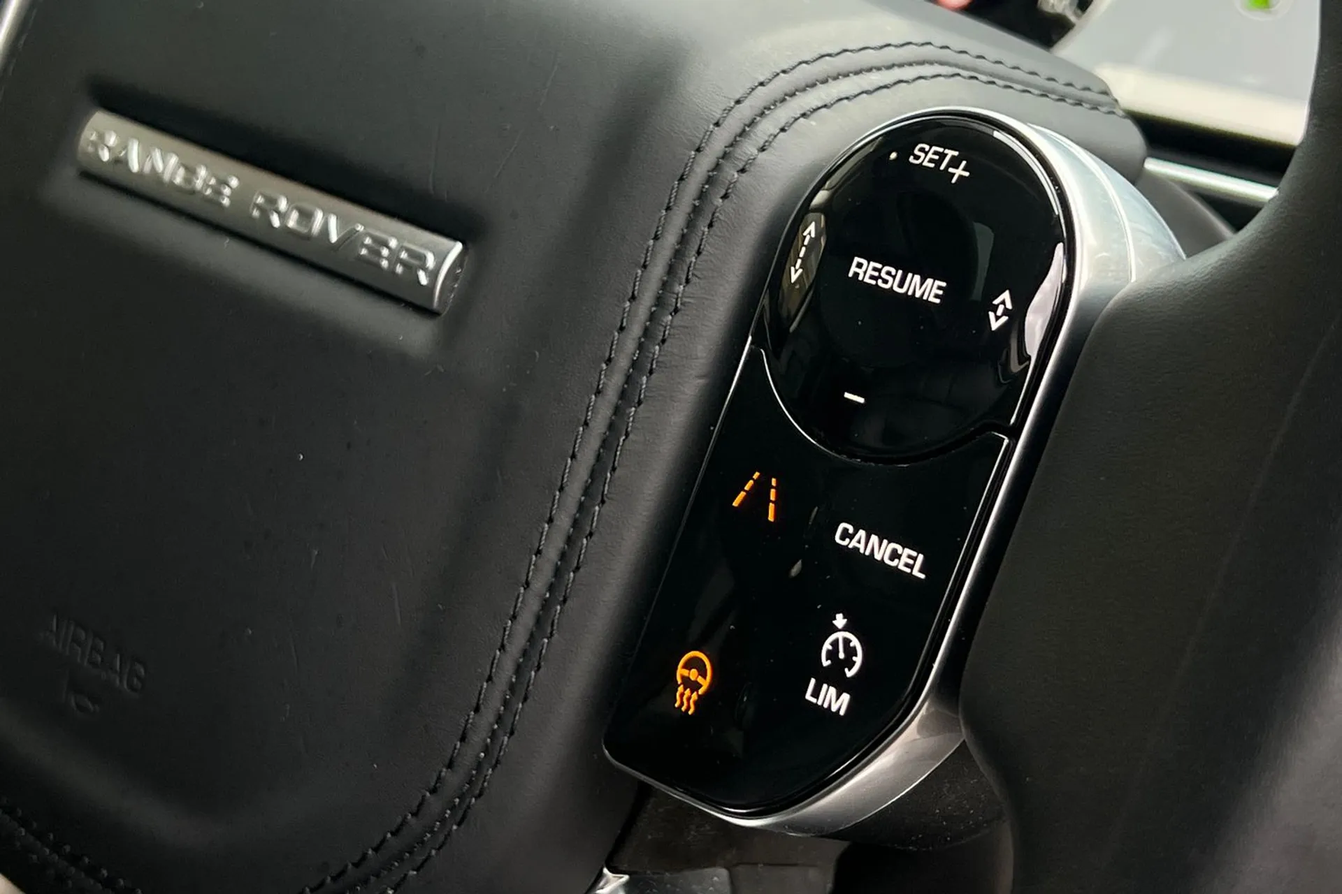 LAND ROVER RANGE ROVER thumbnail image number 51