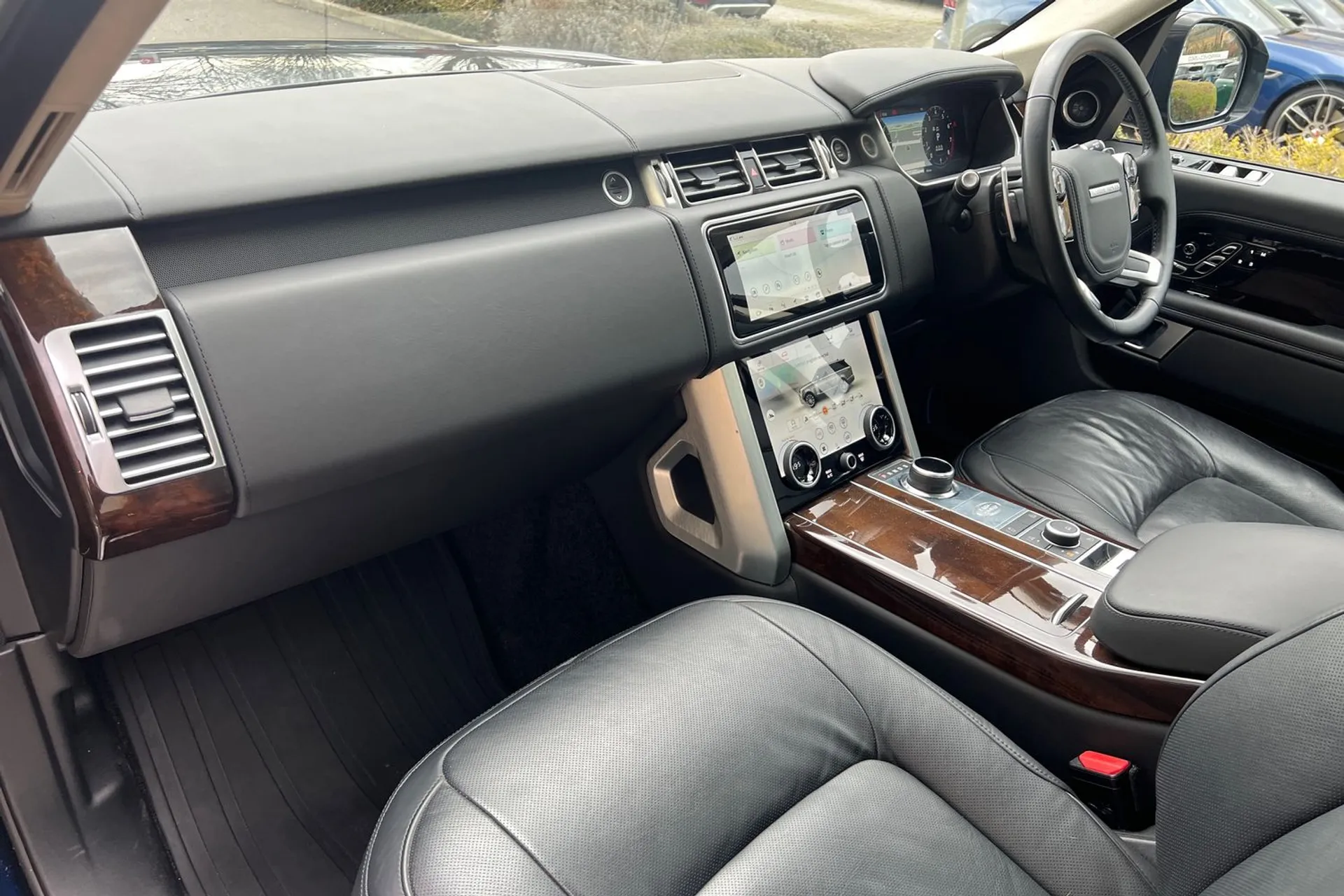 LAND ROVER RANGE ROVER thumbnail image number 47