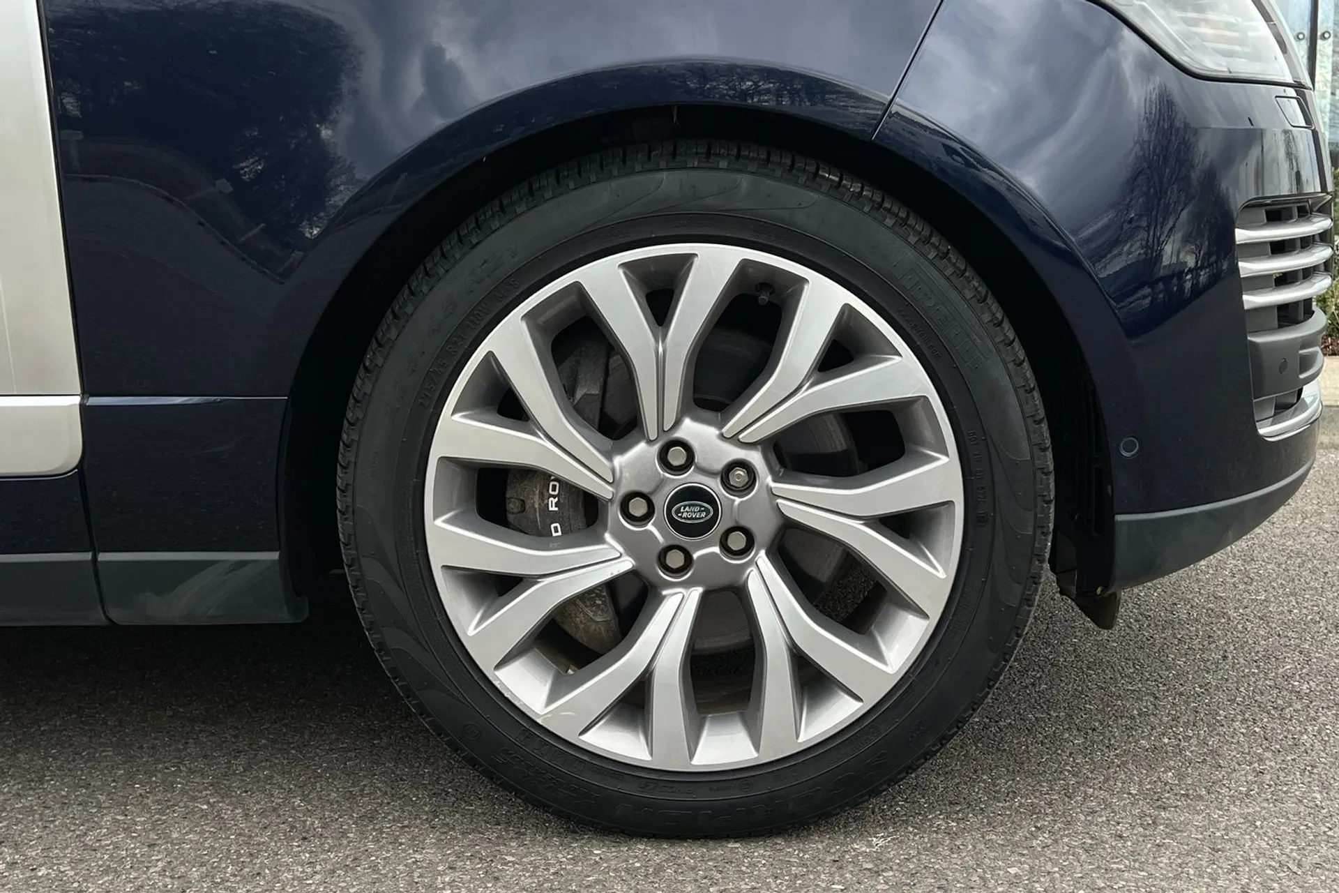 LAND ROVER RANGE ROVER thumbnail image number 18