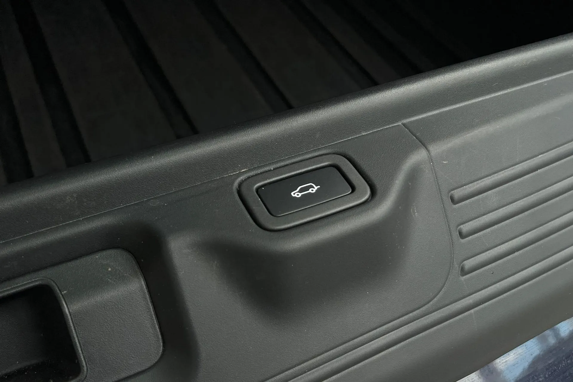 LAND ROVER RANGE ROVER thumbnail image number 31