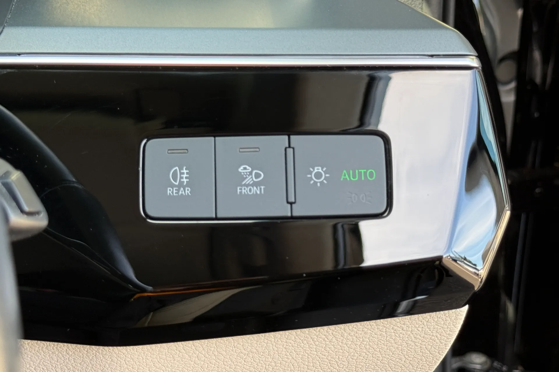 Audi e-tron thumbnail image number 43