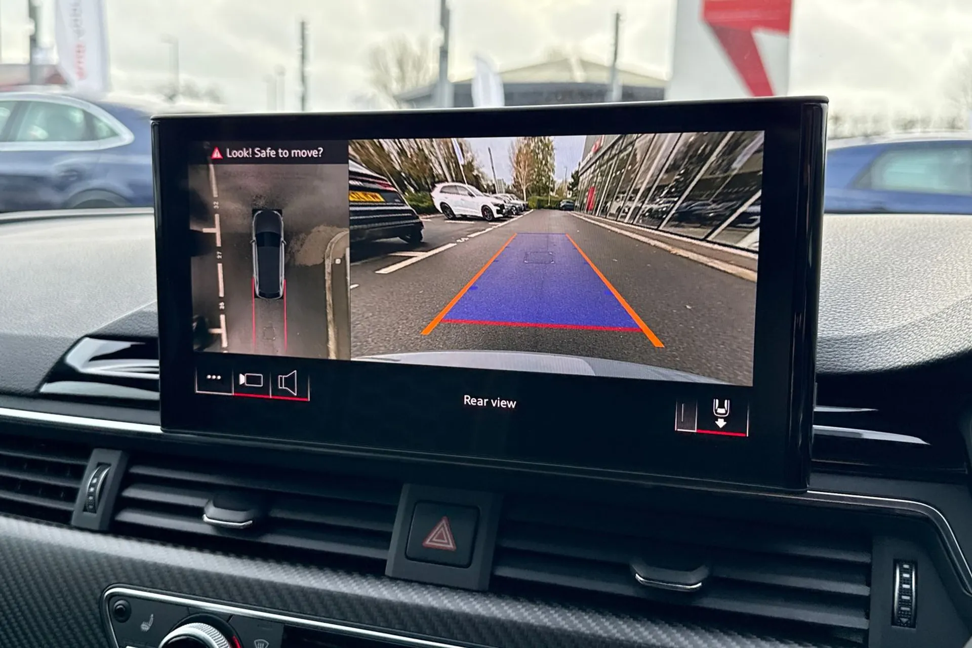 Audi RS4 thumbnail image number 4