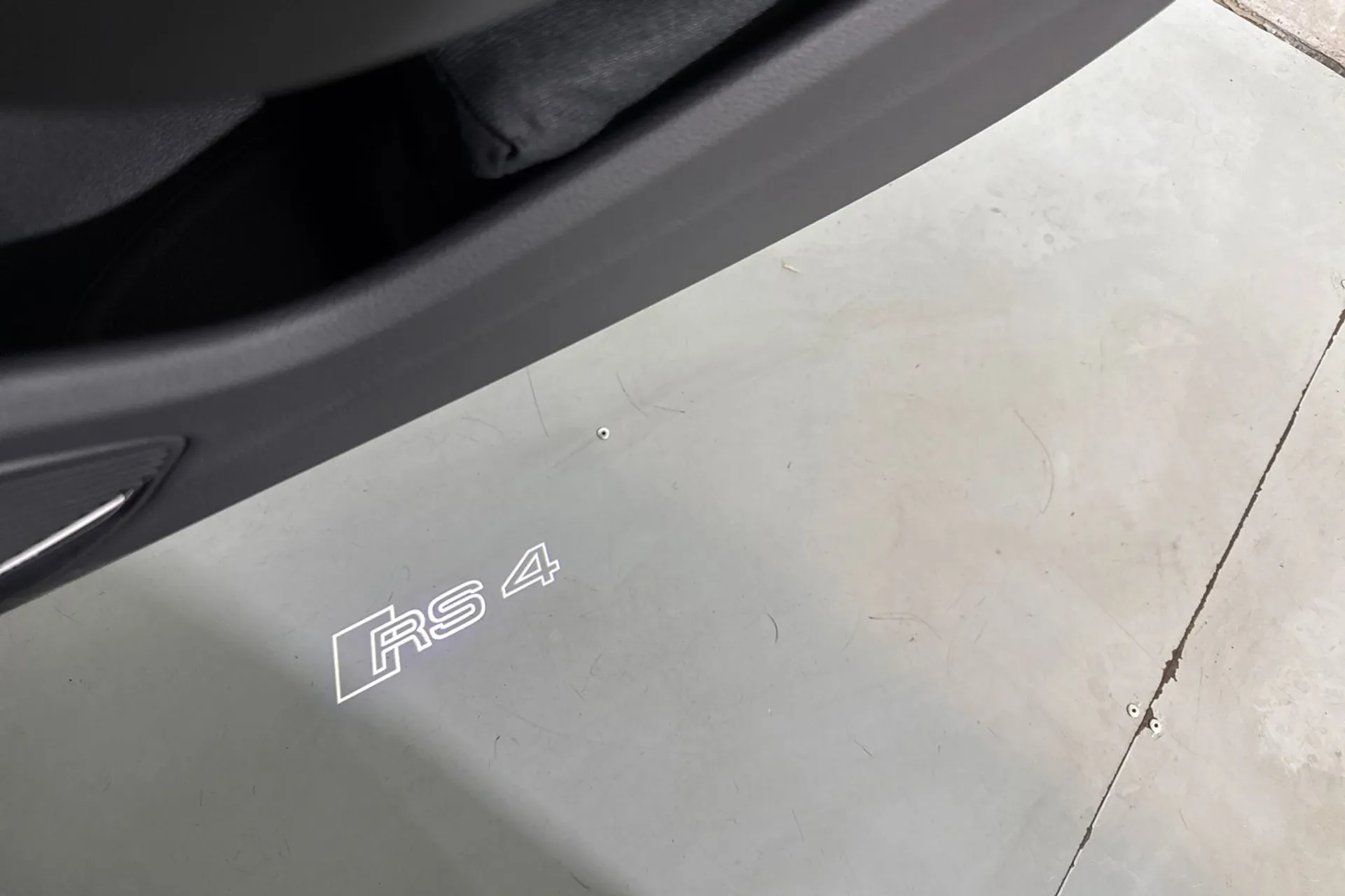 Audi RS4 thumbnail image number 53