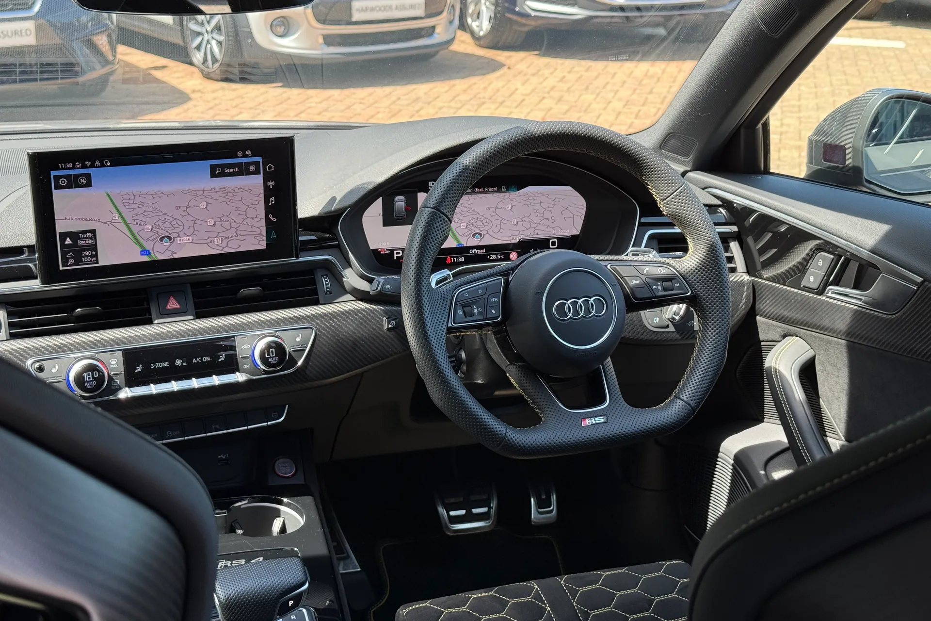 Audi RS4 thumbnail image number 6