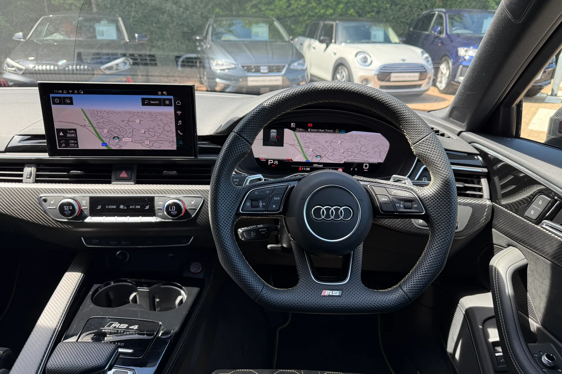 Audi RS4 thumbnail image number 44