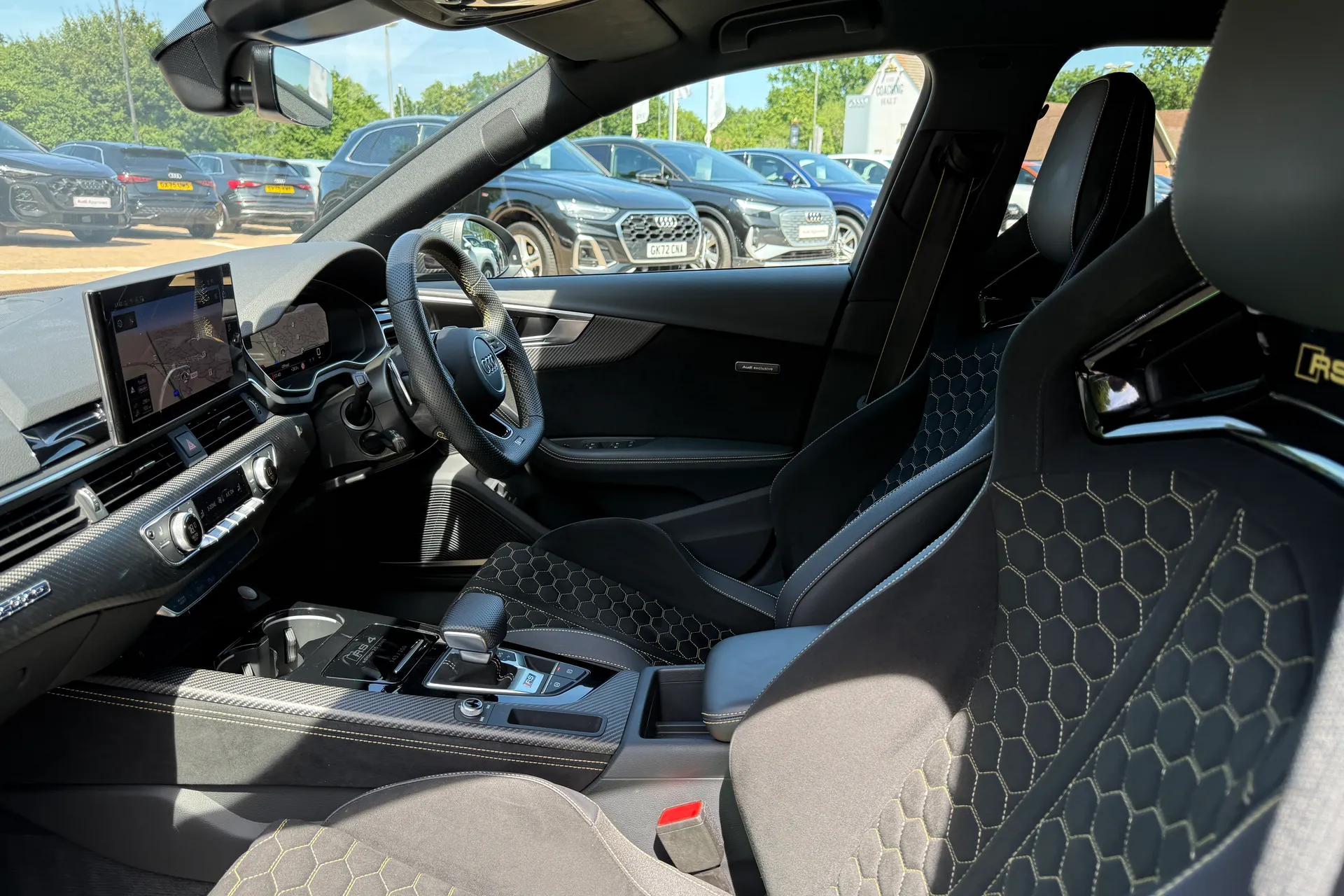 Audi RS4 thumbnail image number 58