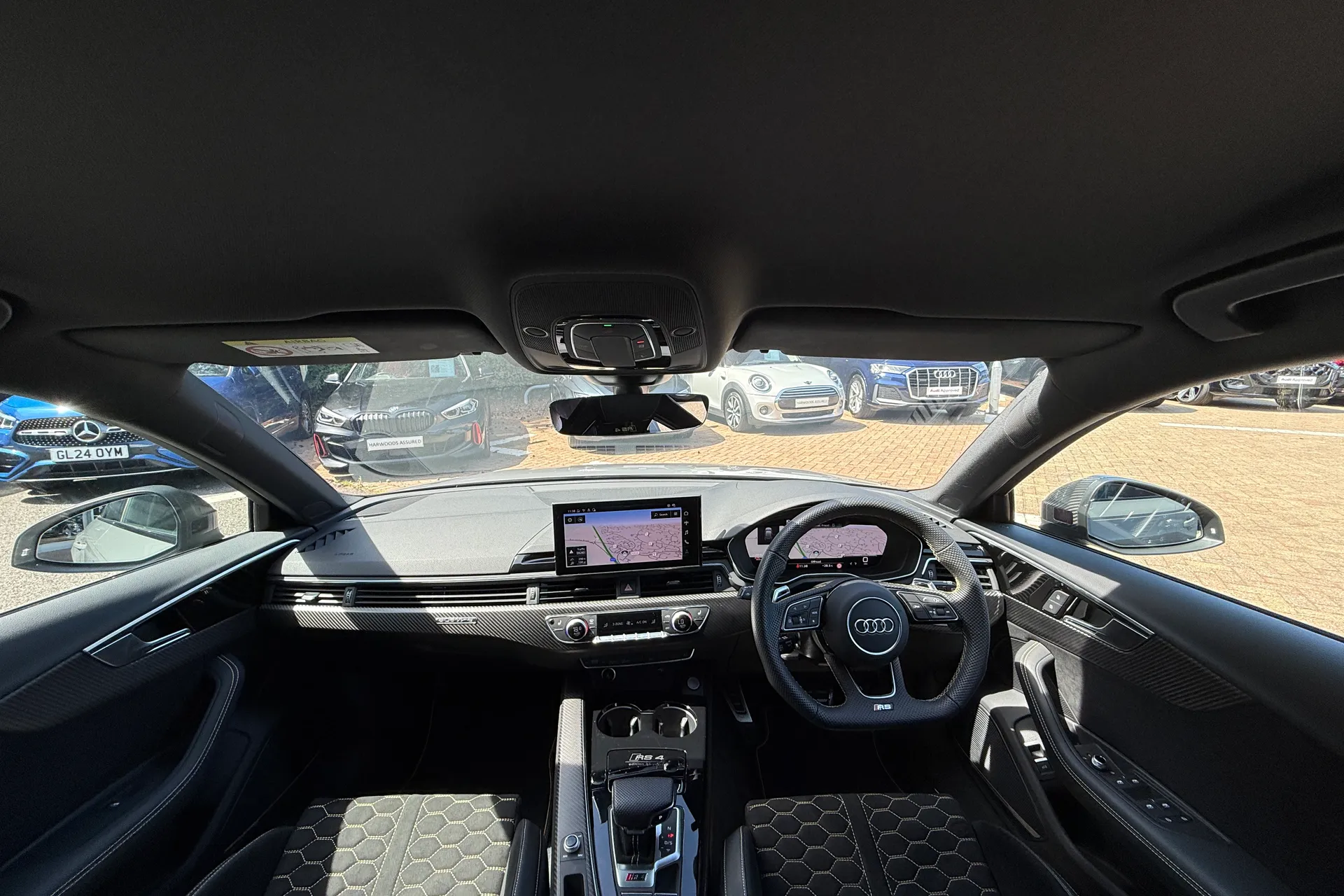 Audi RS4 thumbnail image number 3