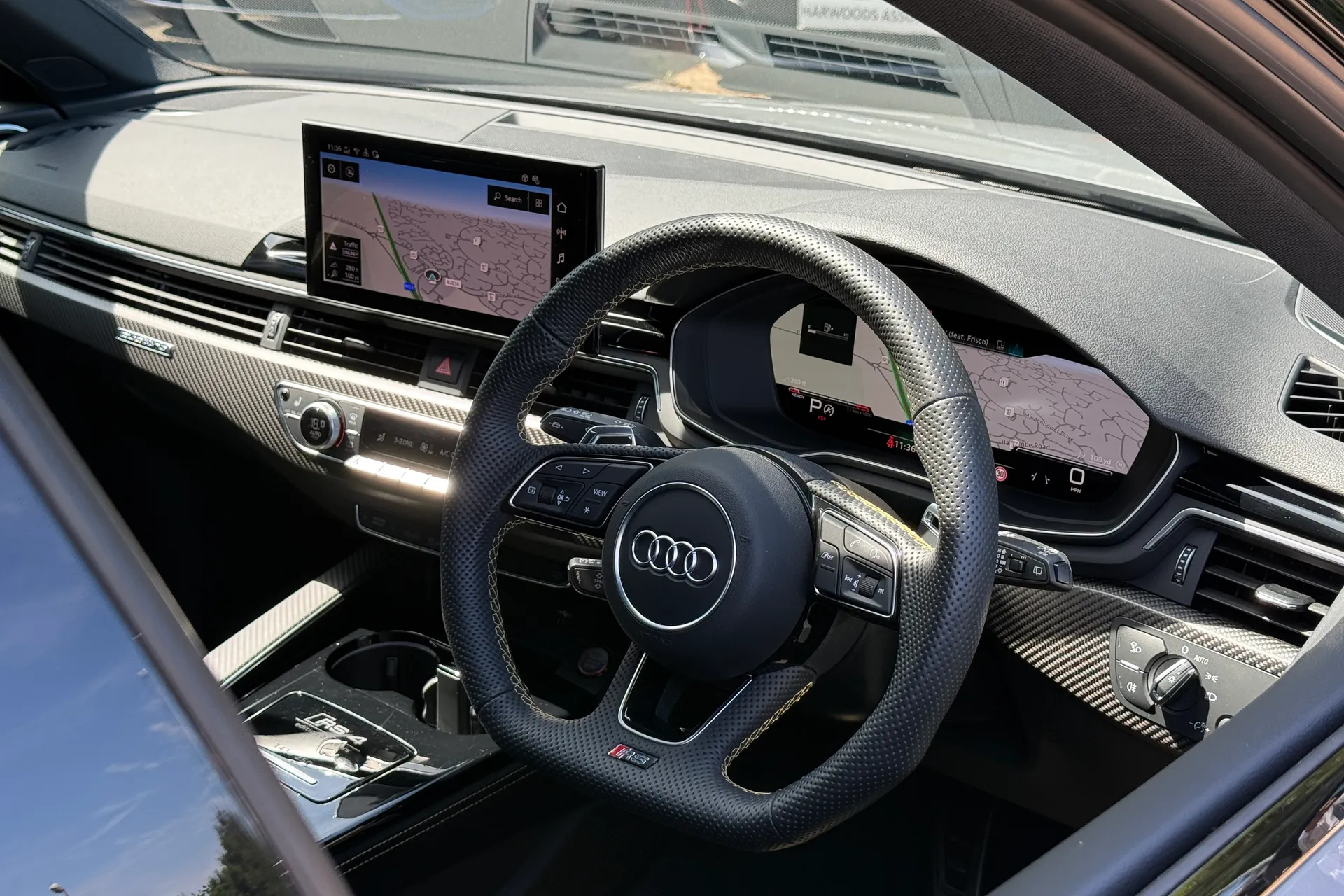 Audi RS4 thumbnail image number 34