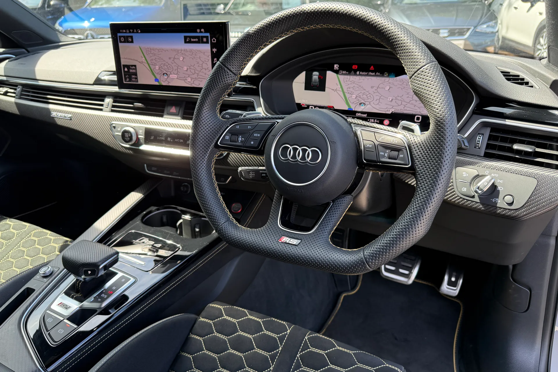 Audi RS4 thumbnail image number 33
