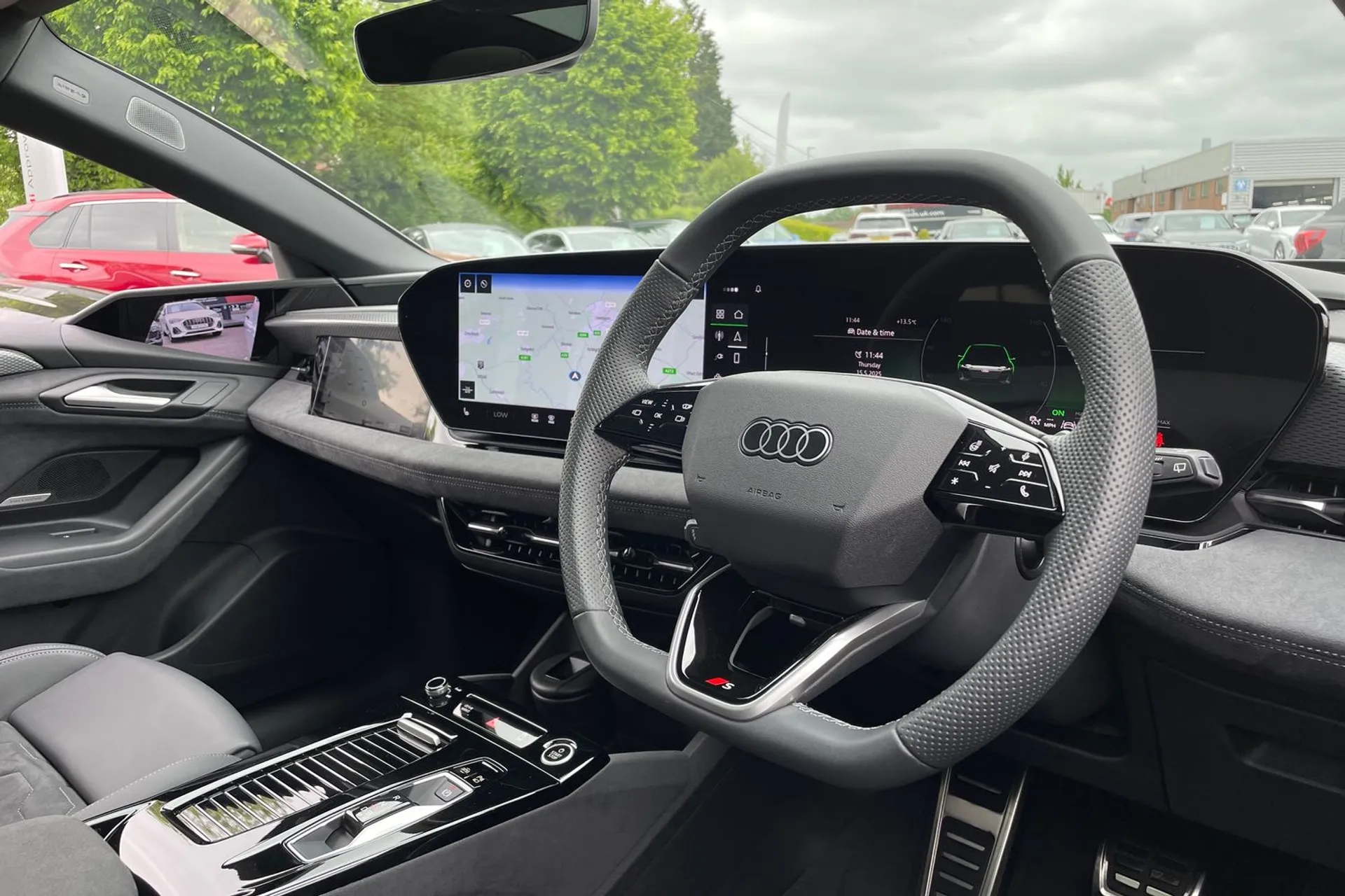 Audi A6 thumbnail image number 25