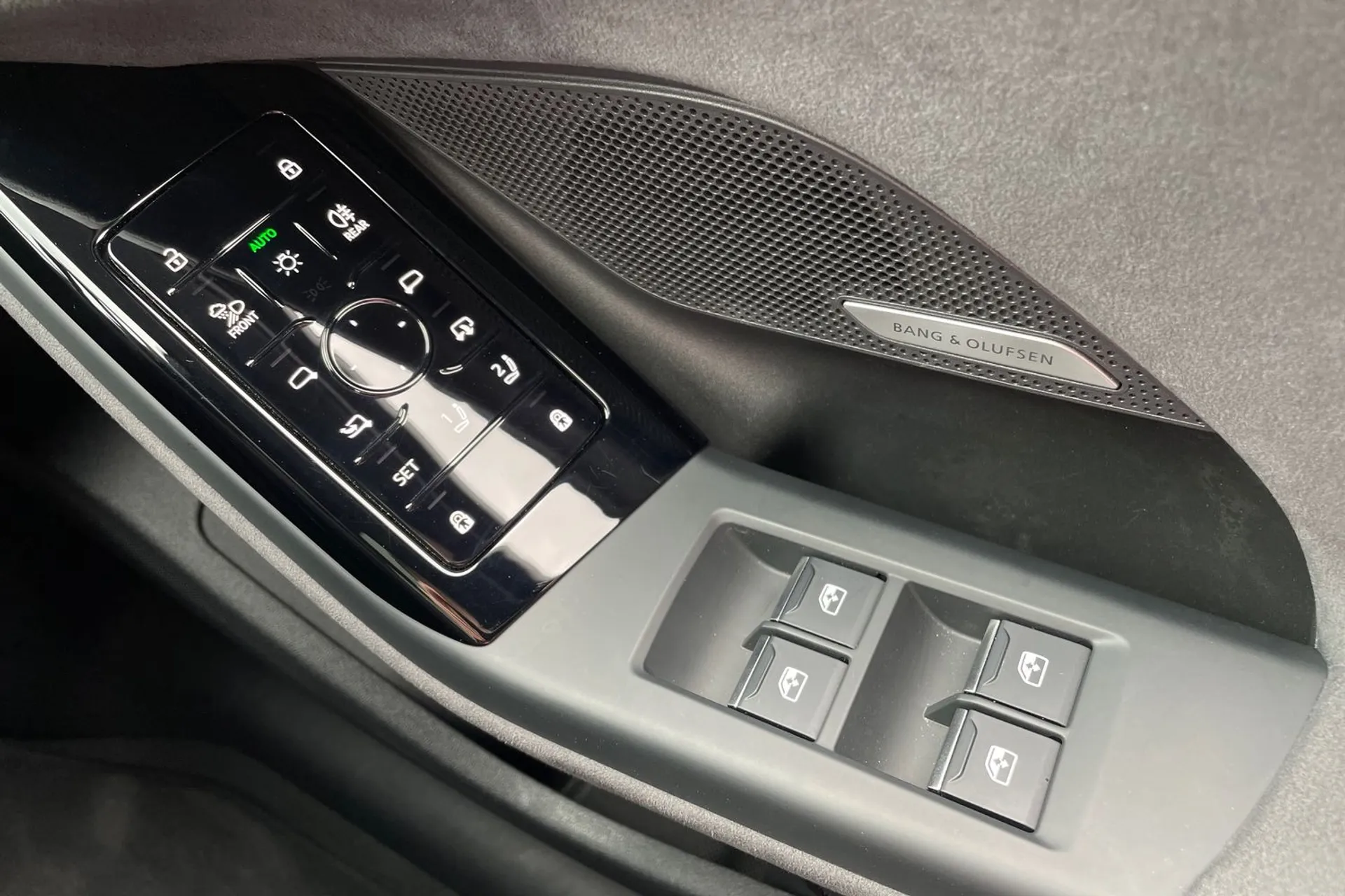 Audi A6 thumbnail image number 17