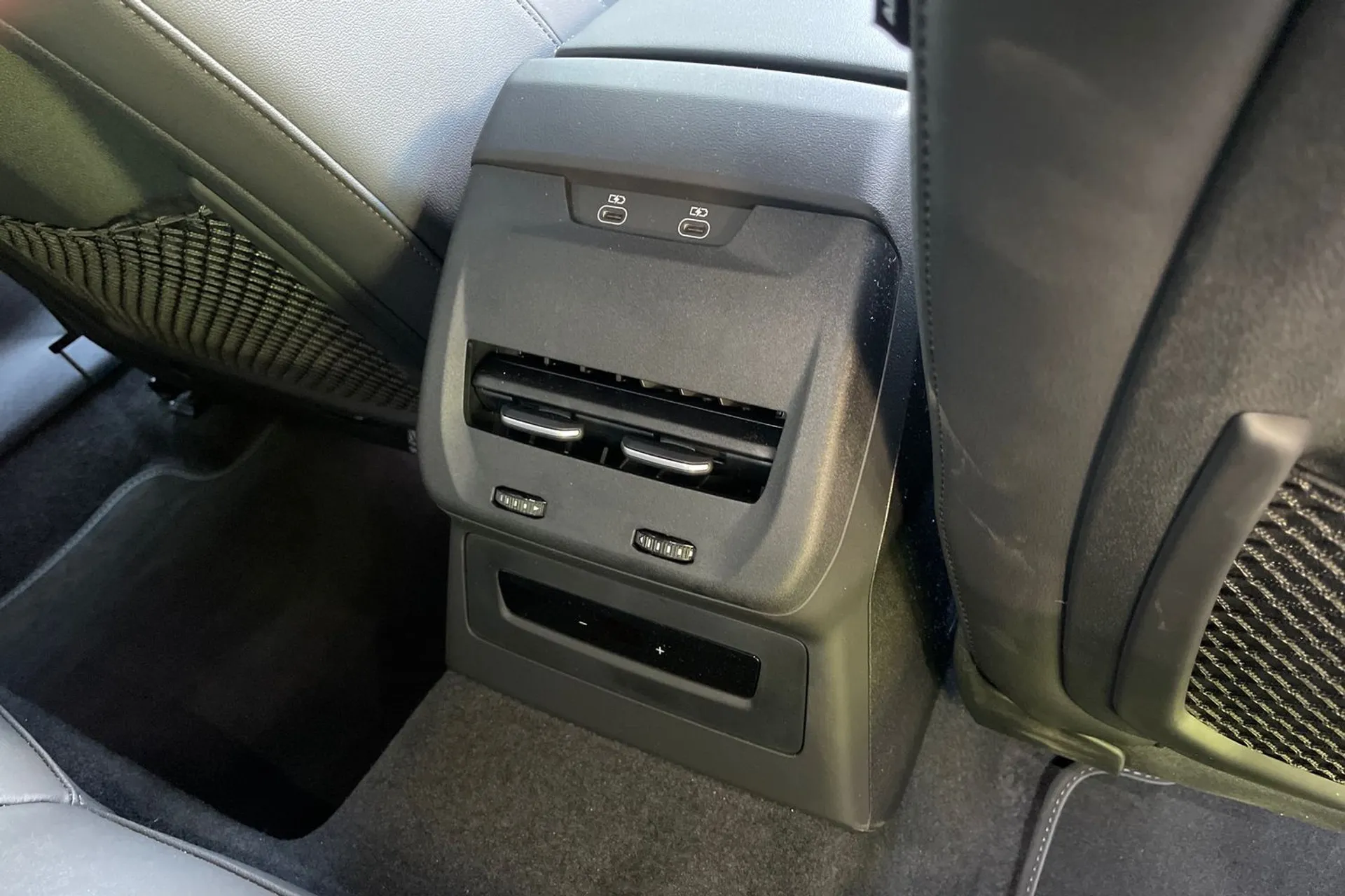 Audi A5 thumbnail image number 45