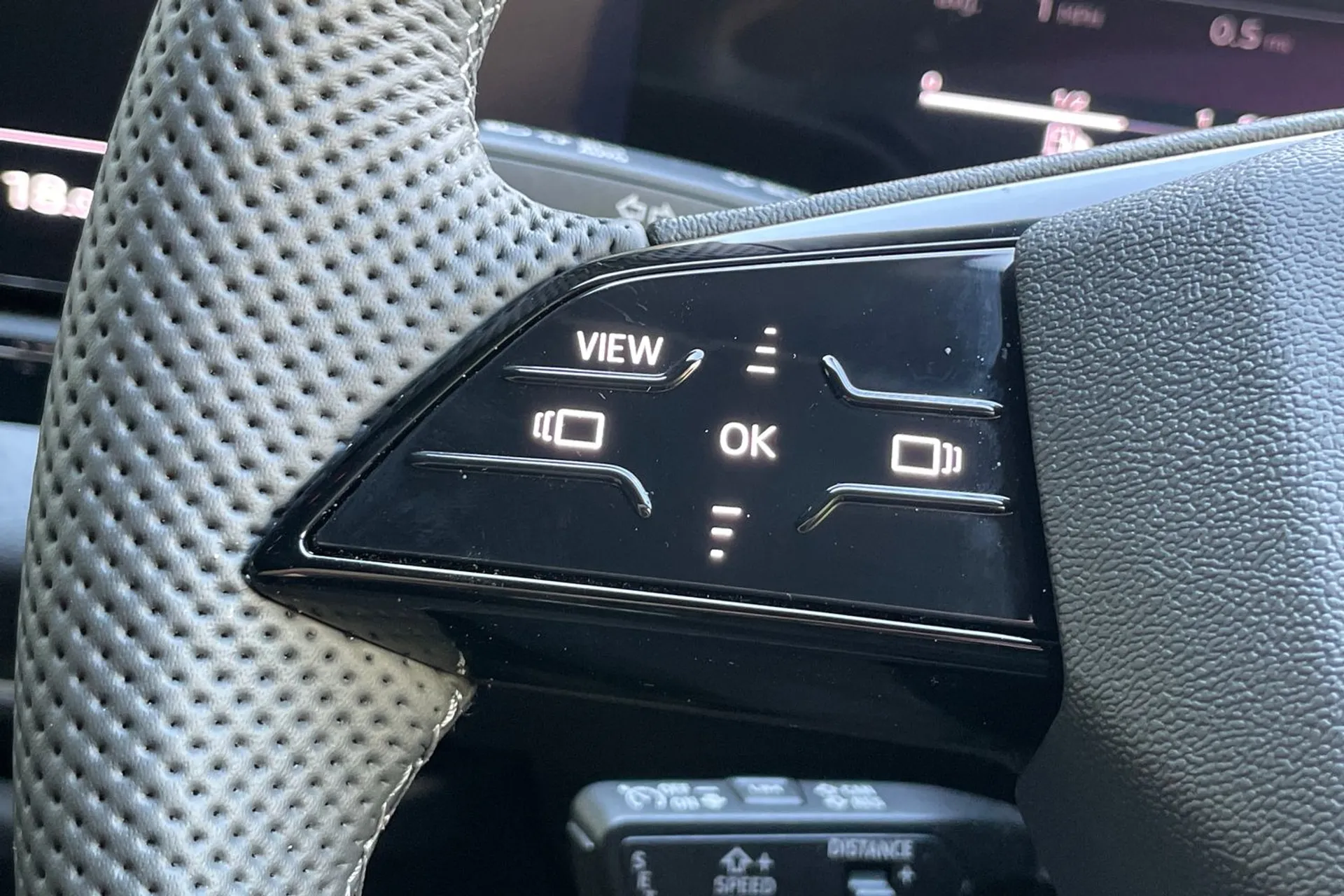 Audi A5 thumbnail image number 36