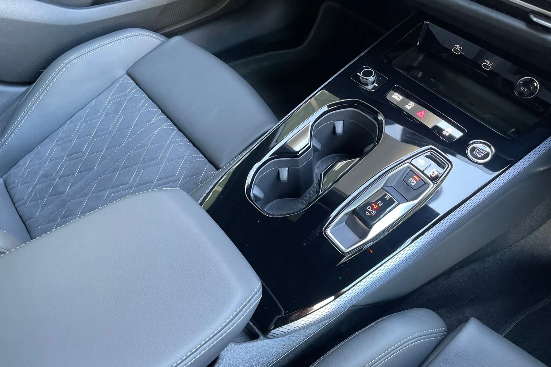 Audi A5 thumbnail image number 40