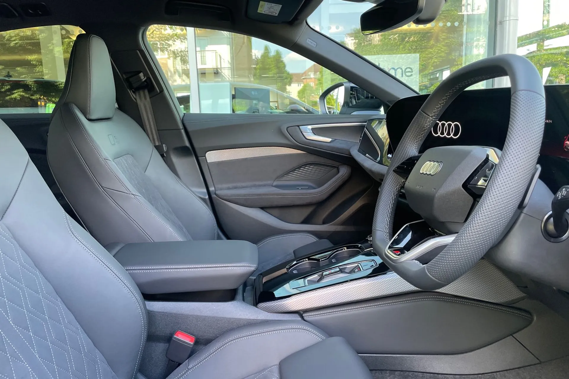 Audi A5 thumbnail image number 24