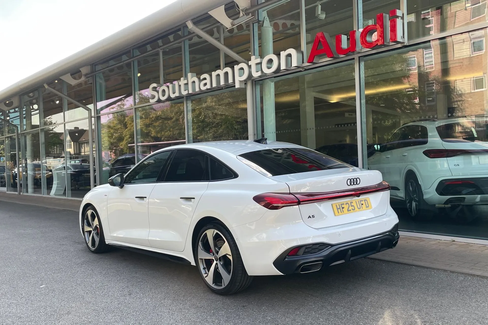 Audi A5 thumbnail image number 7