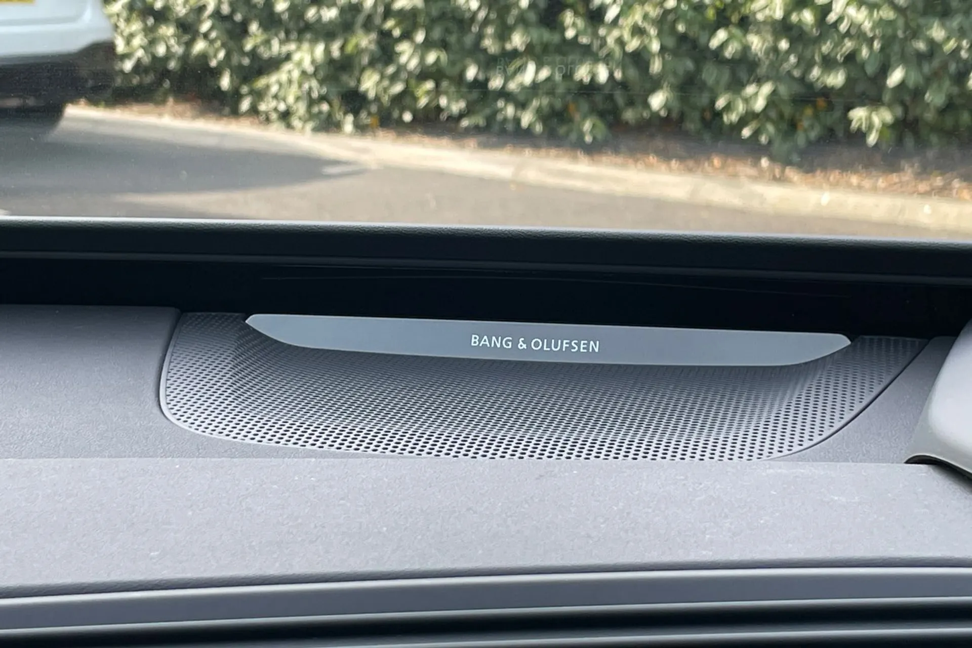 Audi A6 thumbnail image number 33