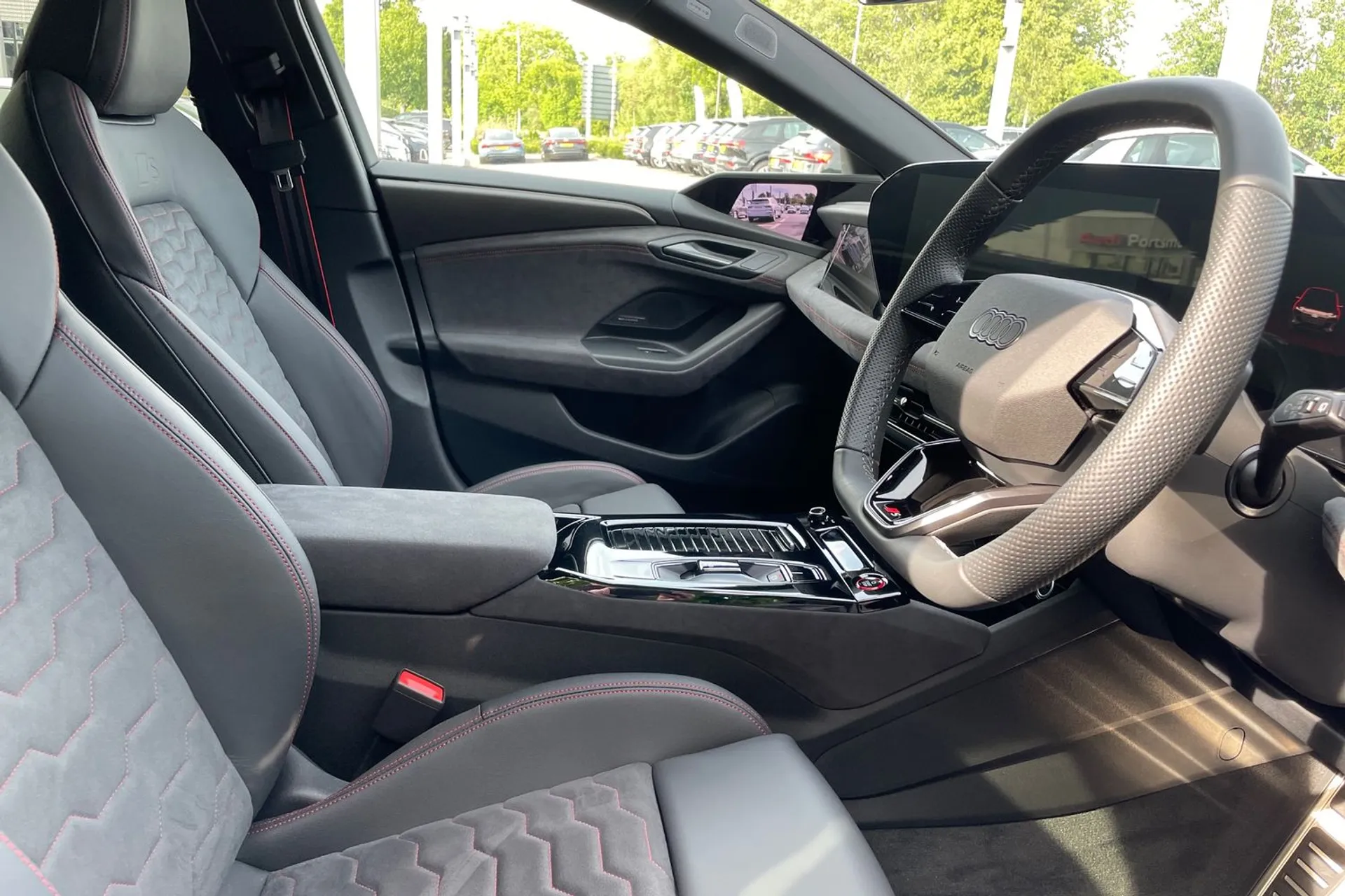 Audi A6 thumbnail image number 24