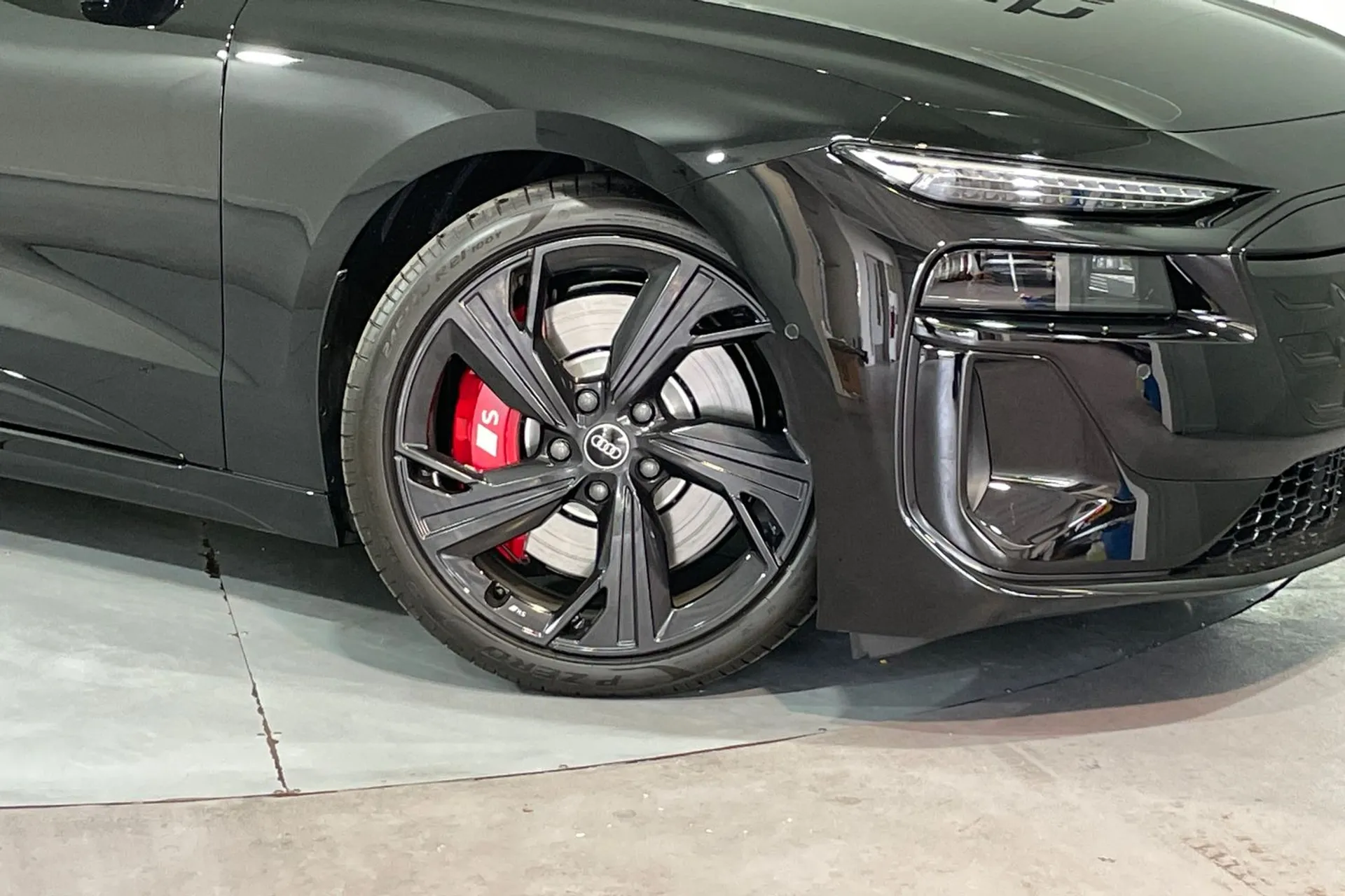Audi A6 thumbnail image number 9