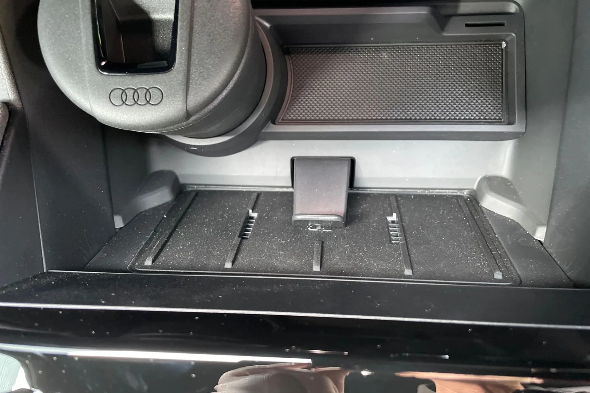 Audi A6 thumbnail image number 60