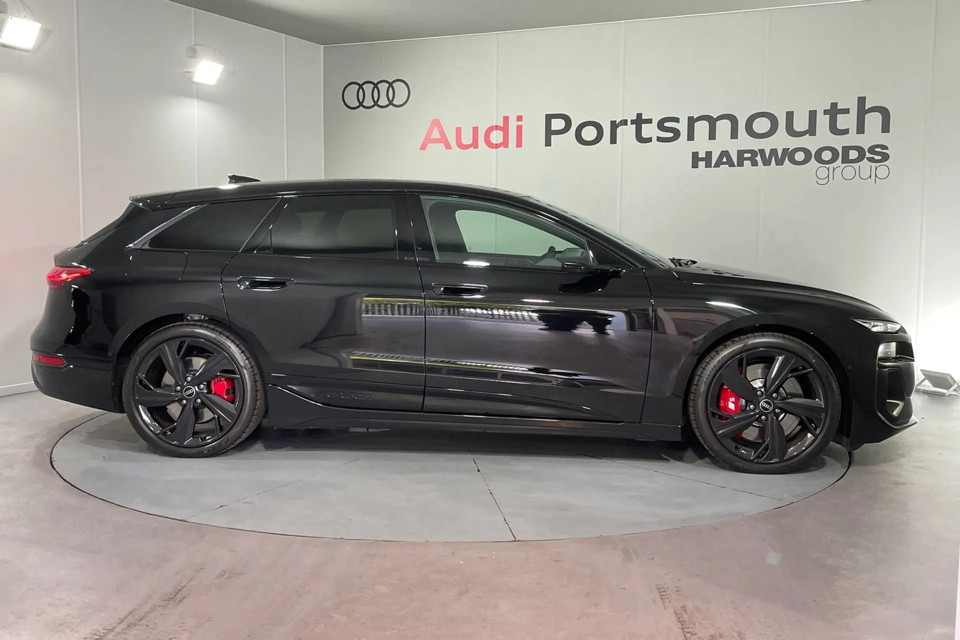 Audi A6 thumbnail image number 2