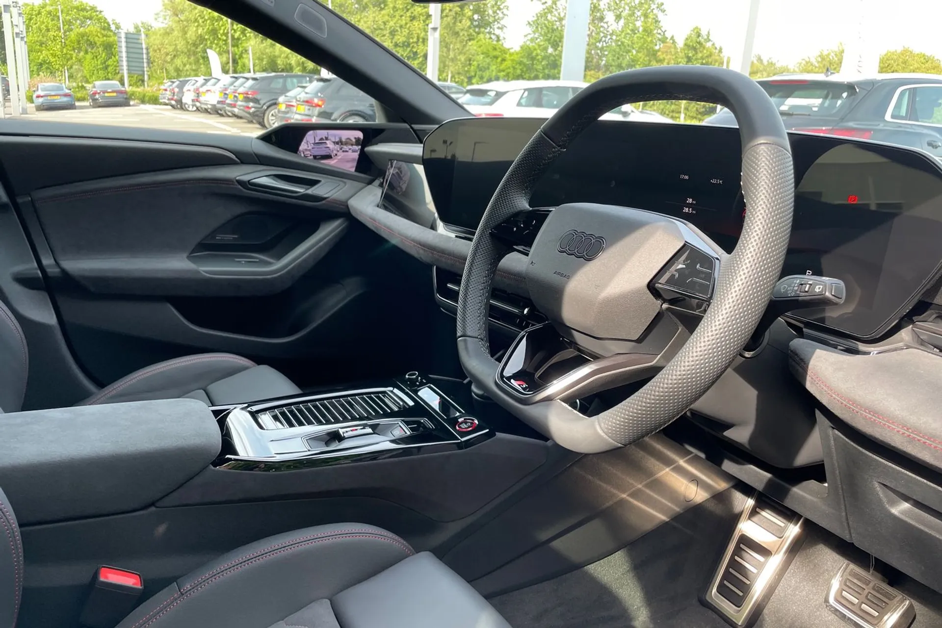 Audi A6 thumbnail image number 25