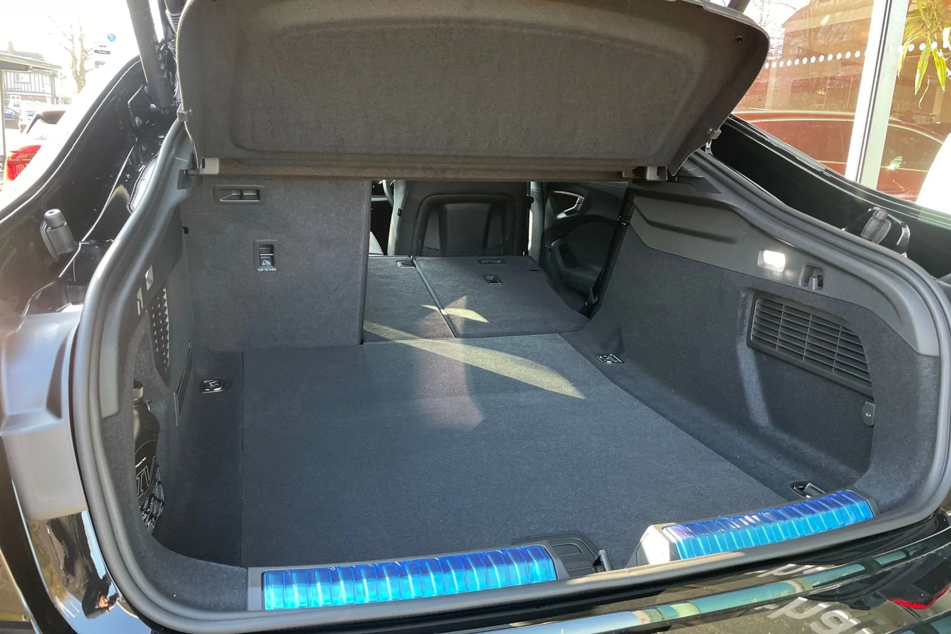 Audi A5 thumbnail image number 21