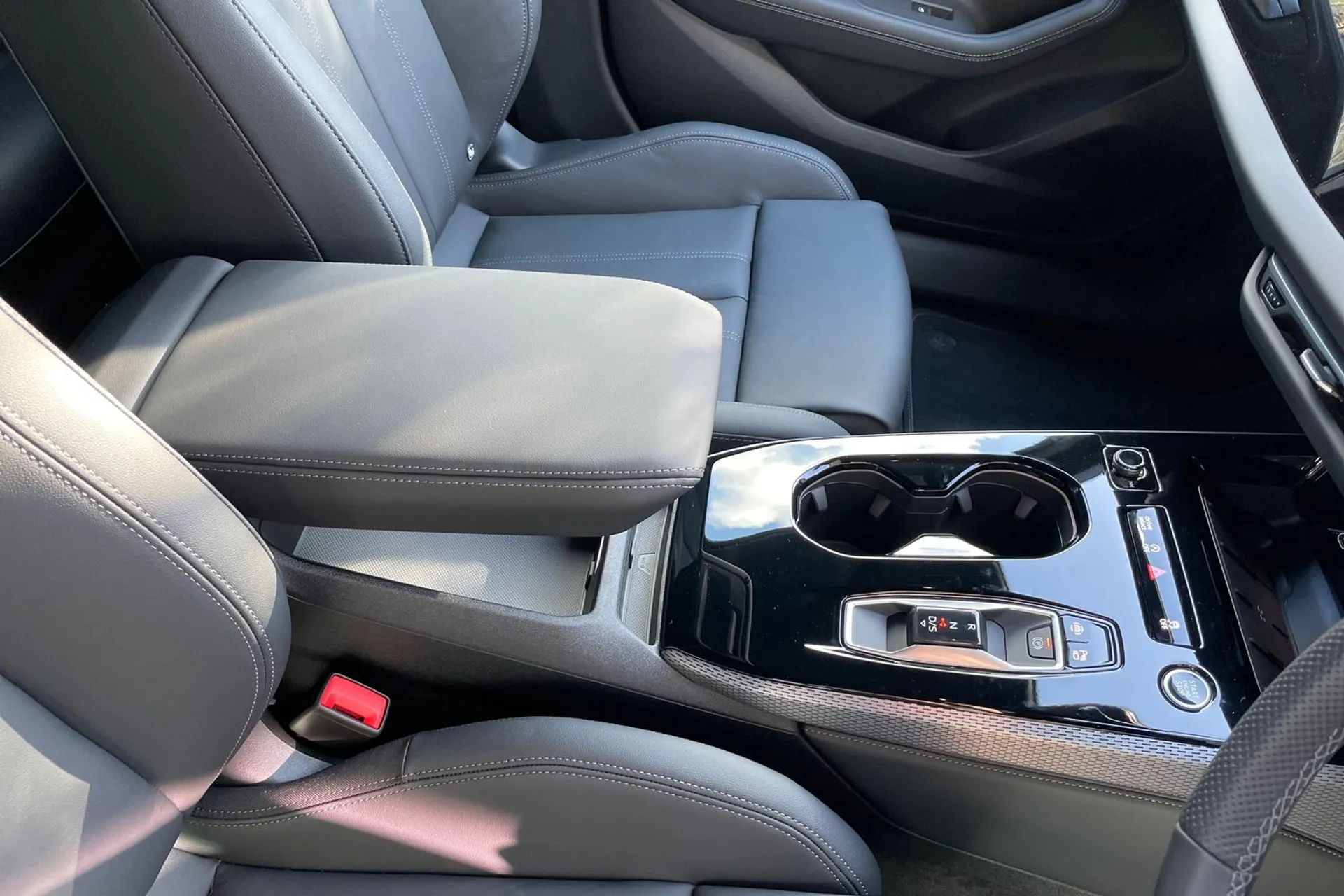 Audi A5 thumbnail image number 40