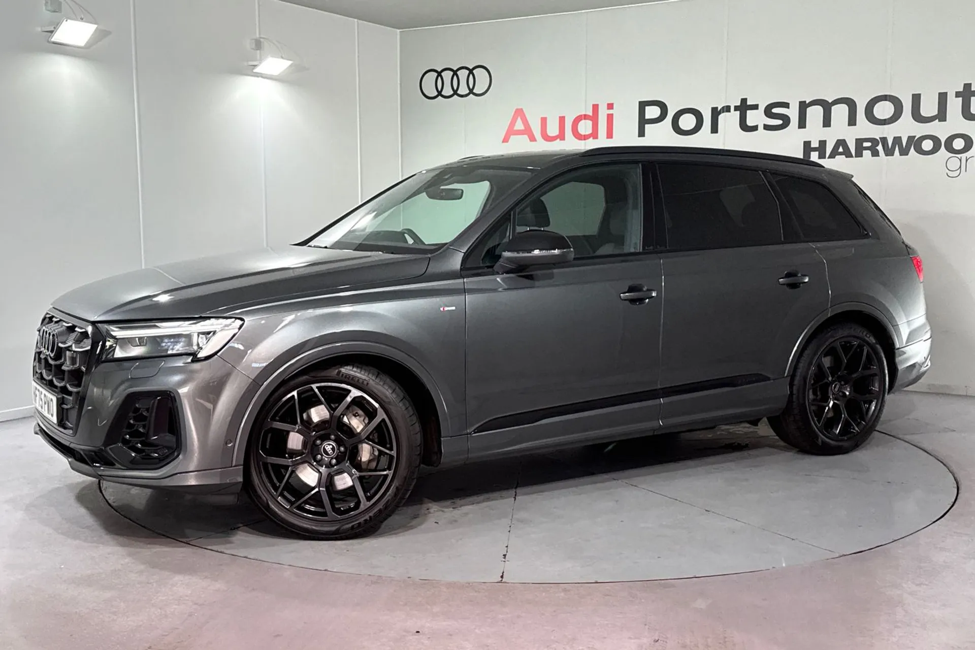 Audi Q7 thumbnail image number 7