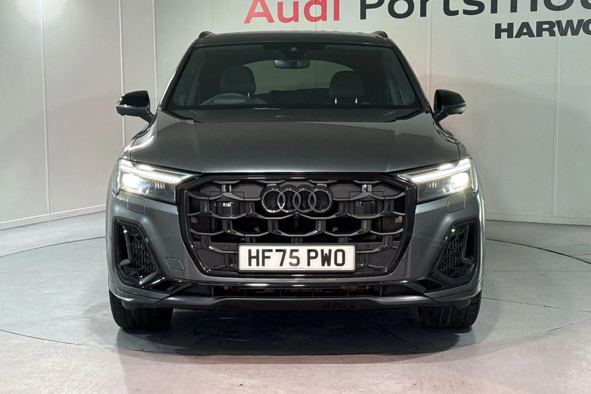 Audi Q7 thumbnail image number 6