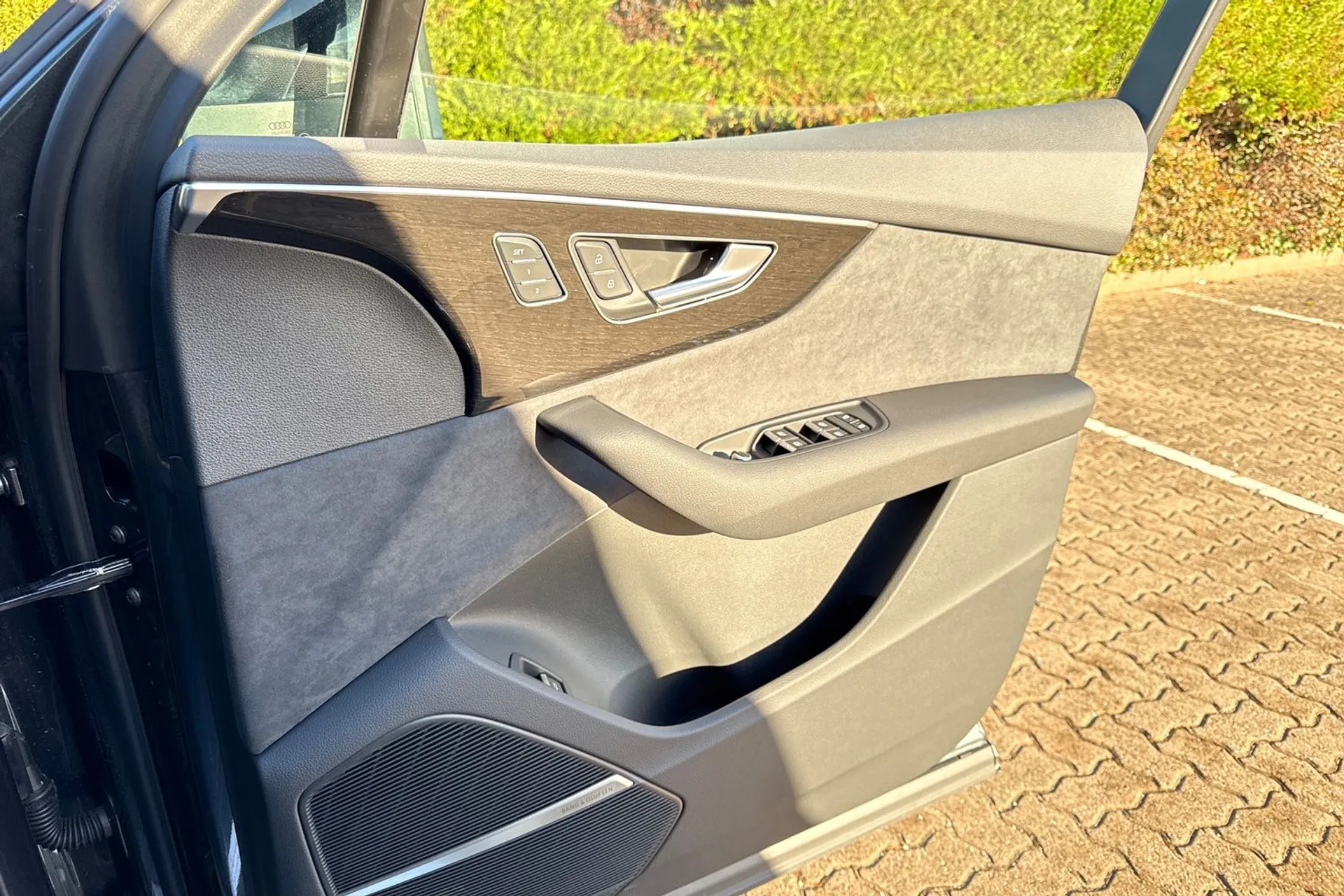 Audi Q7 thumbnail image number 51