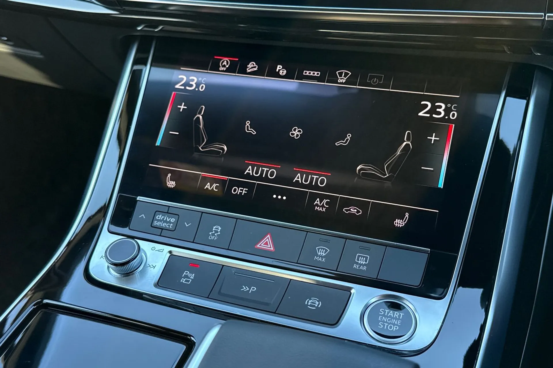 Audi Q7 thumbnail image number 35