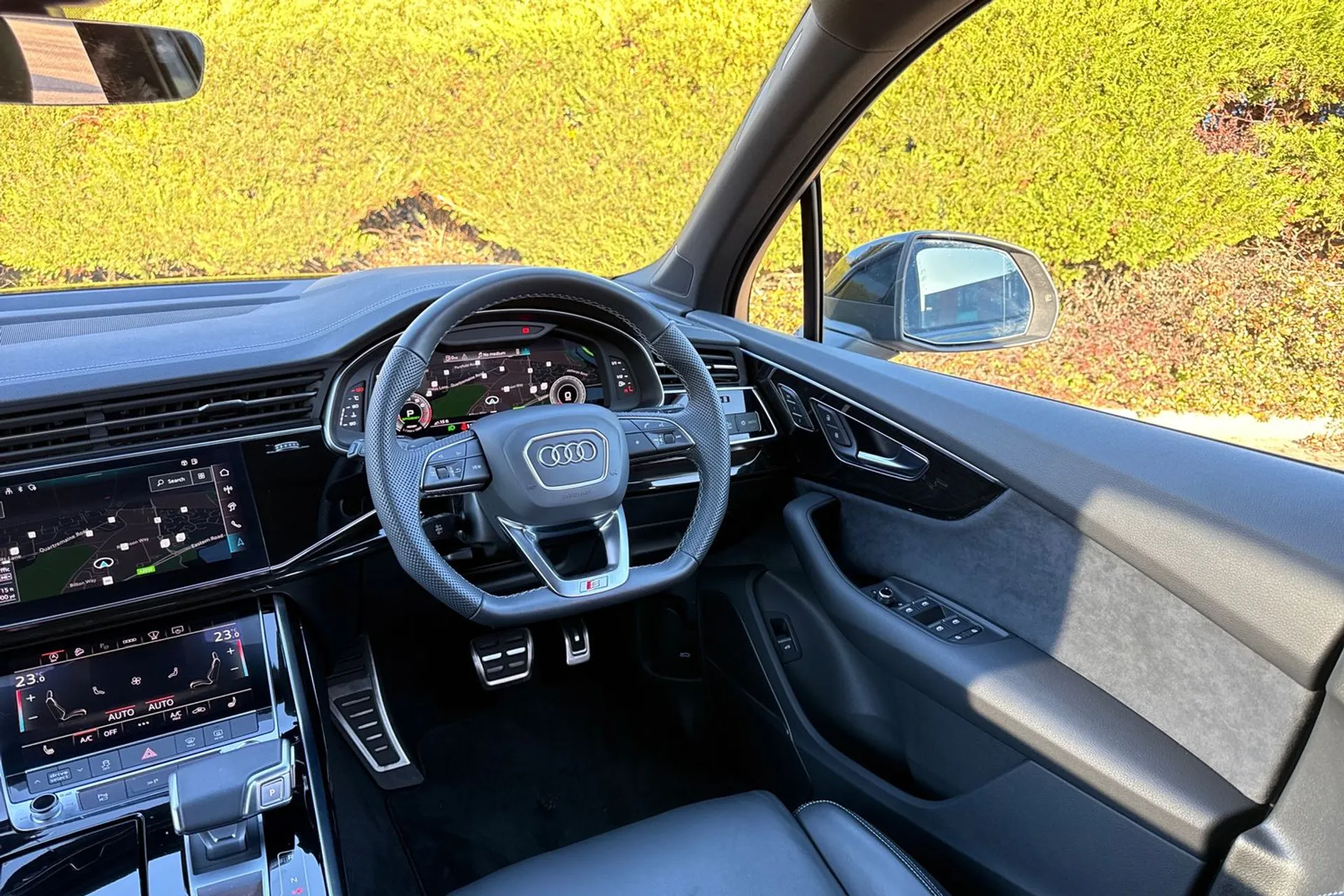 Audi Q7 thumbnail image number 43