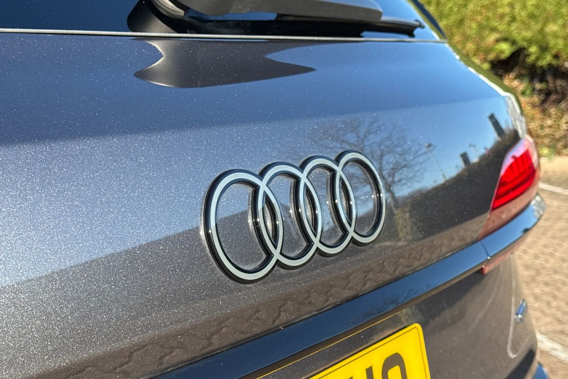 Audi Q7 thumbnail image number 16