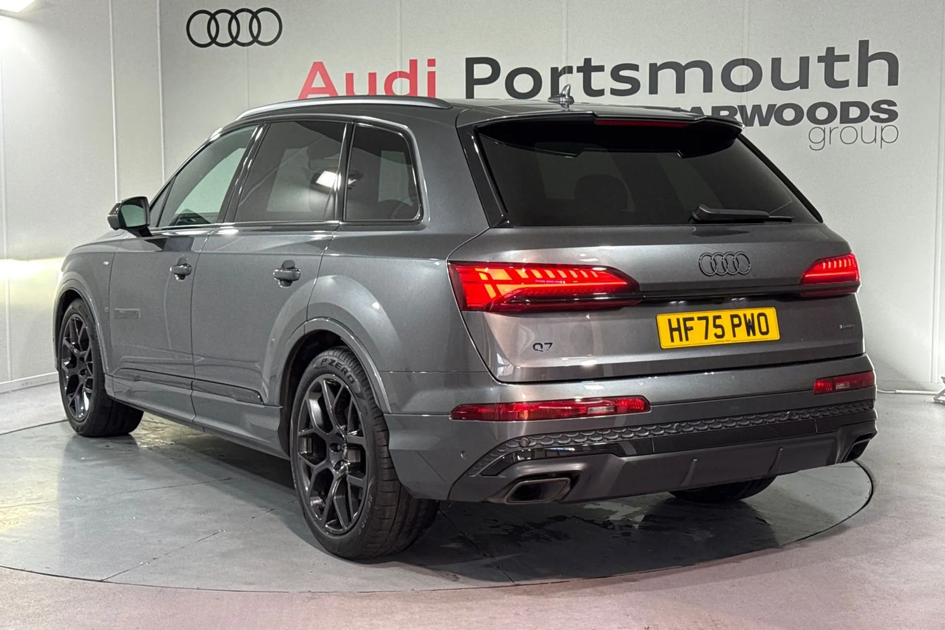 Audi Q7 thumbnail image number 11