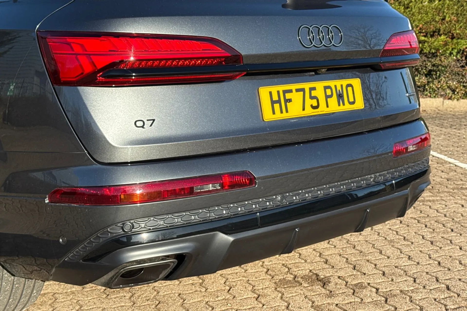 Audi Q7 thumbnail image number 17