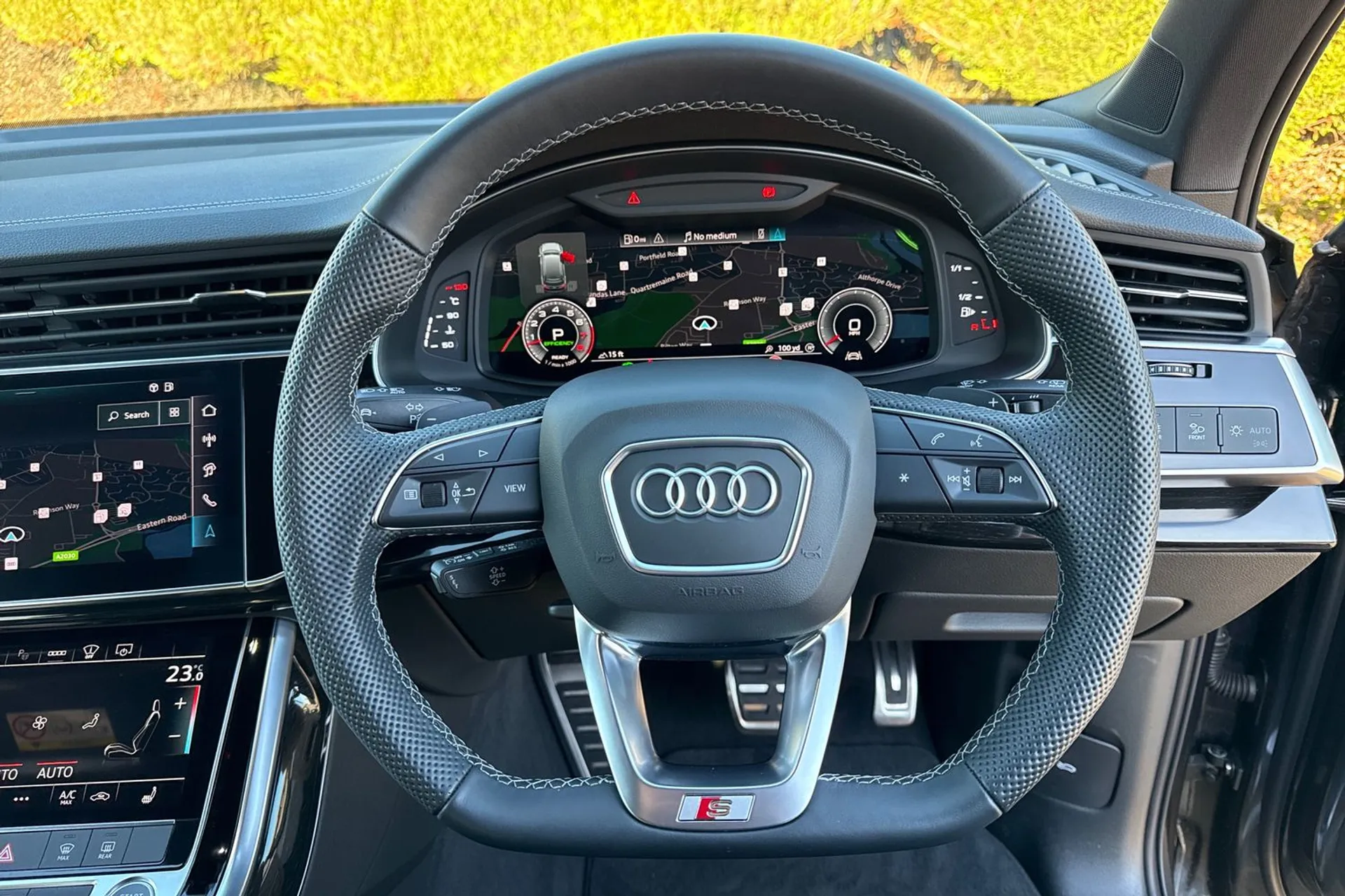 Audi Q7 thumbnail image number 28