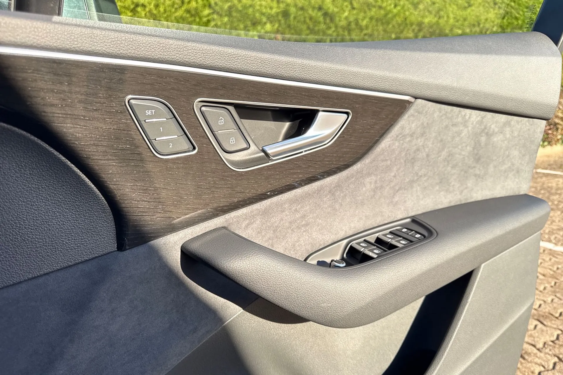 Audi Q7 thumbnail image number 47