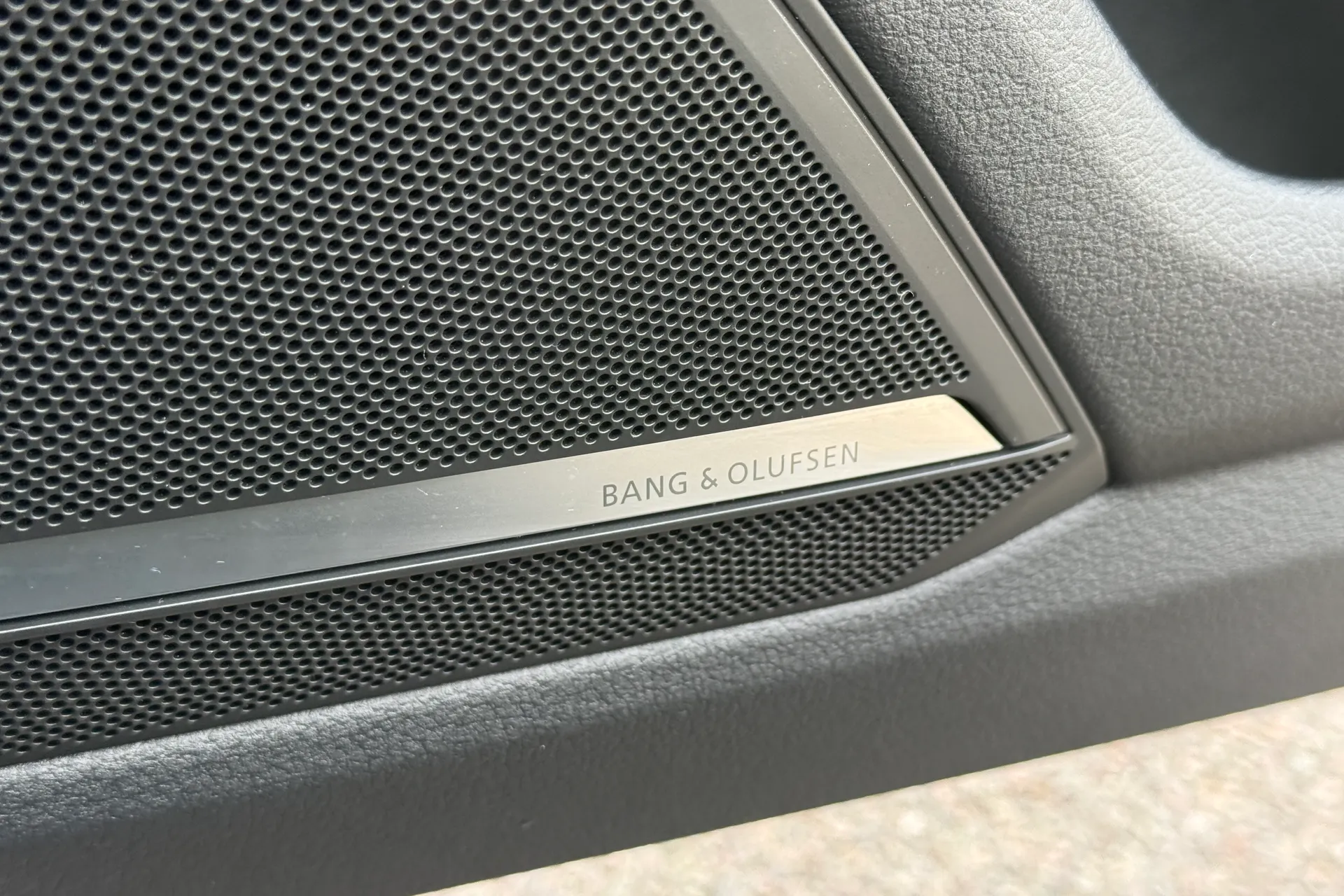 Audi A6 thumbnail image number 5