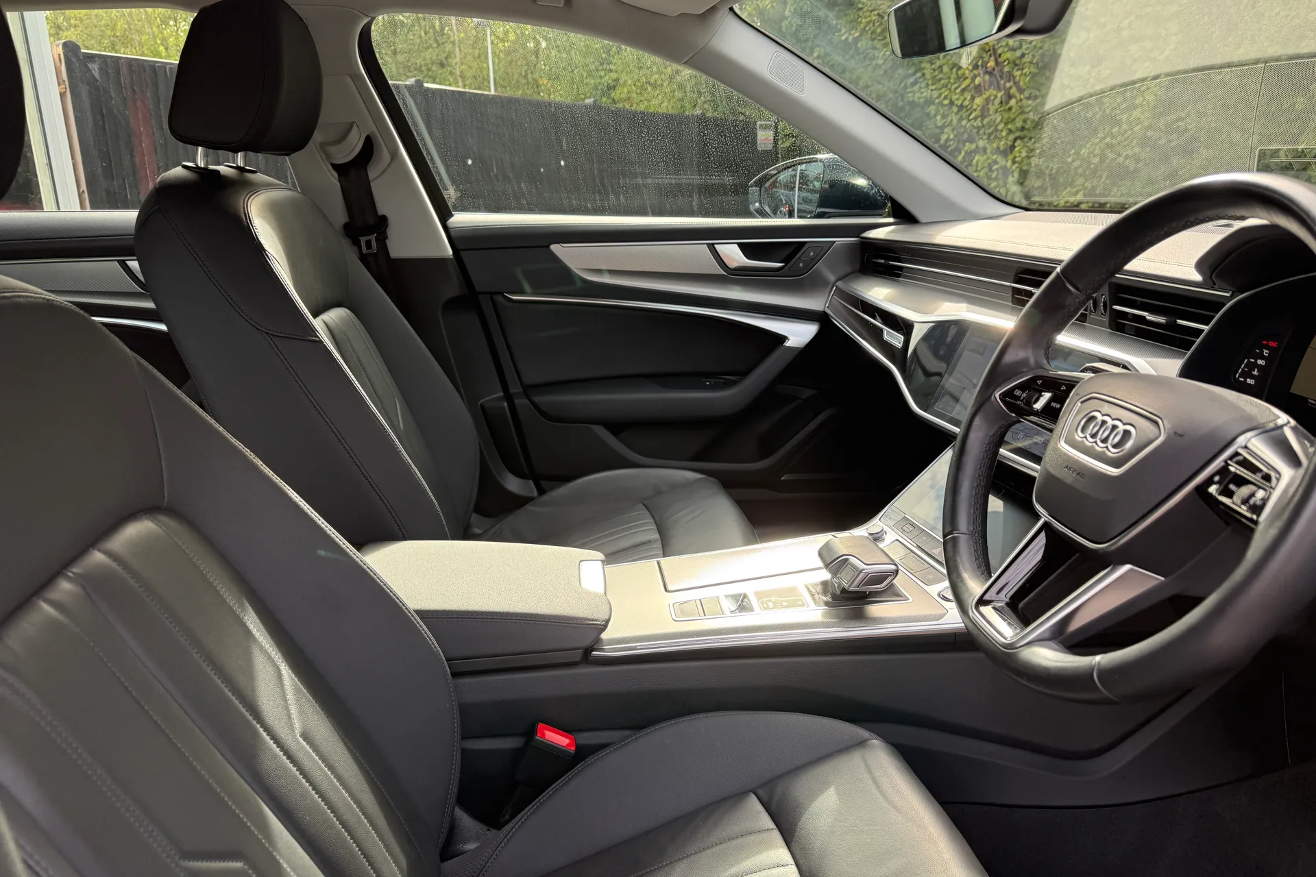 Audi A6 thumbnail image number 21