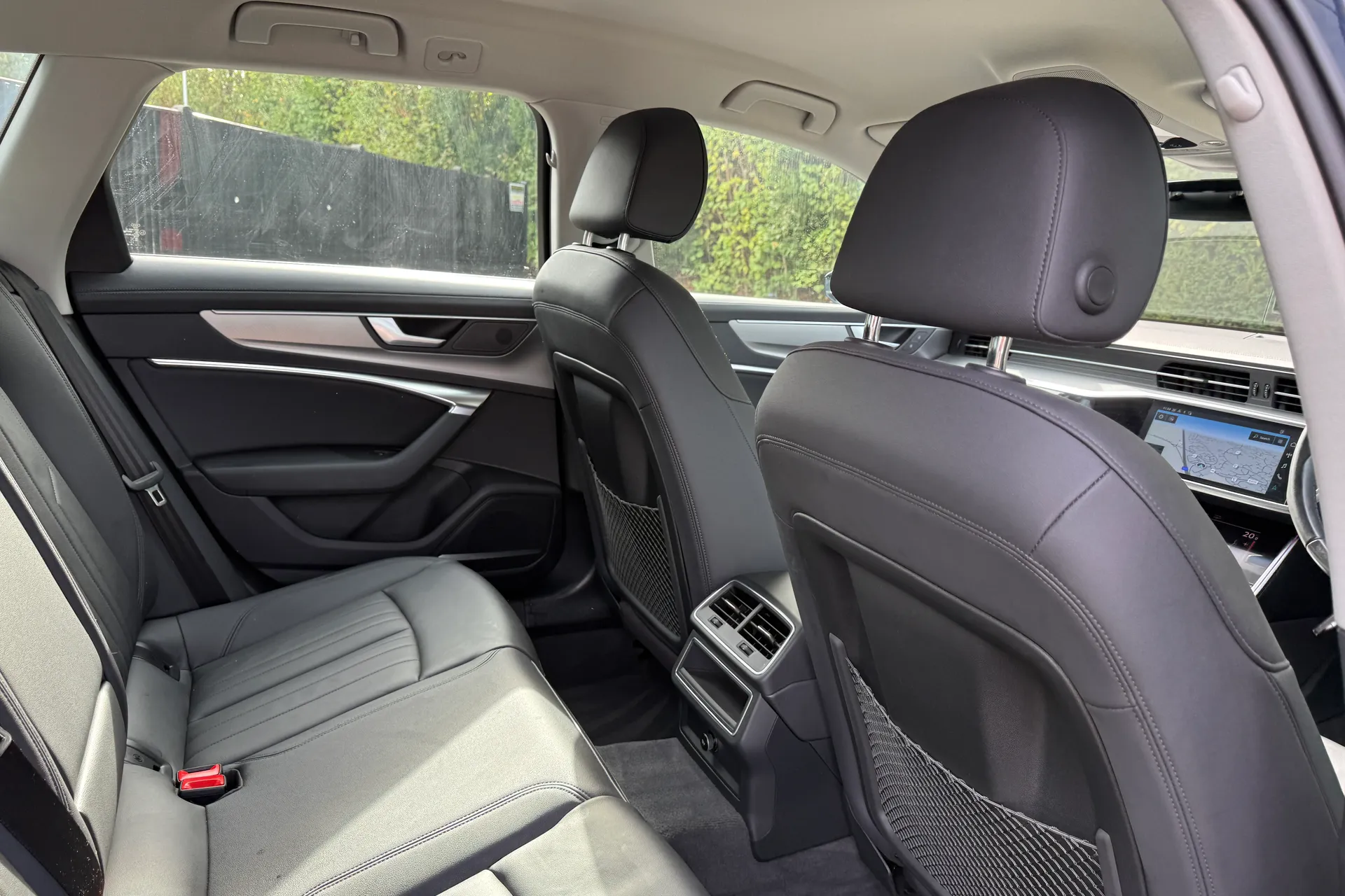 Audi A6 thumbnail image number 26