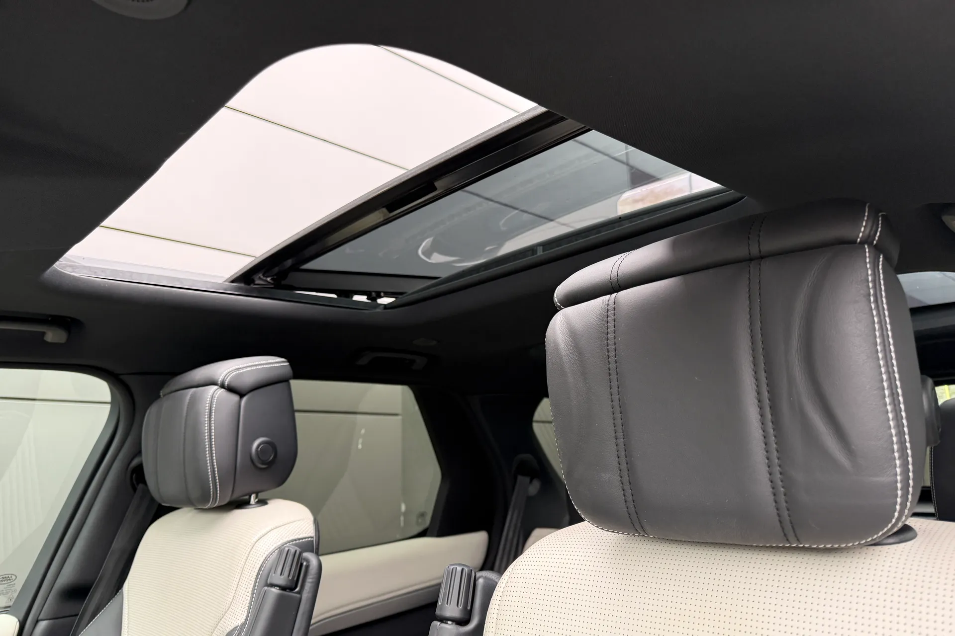 LAND ROVER DISCOVERY thumbnail image number 5