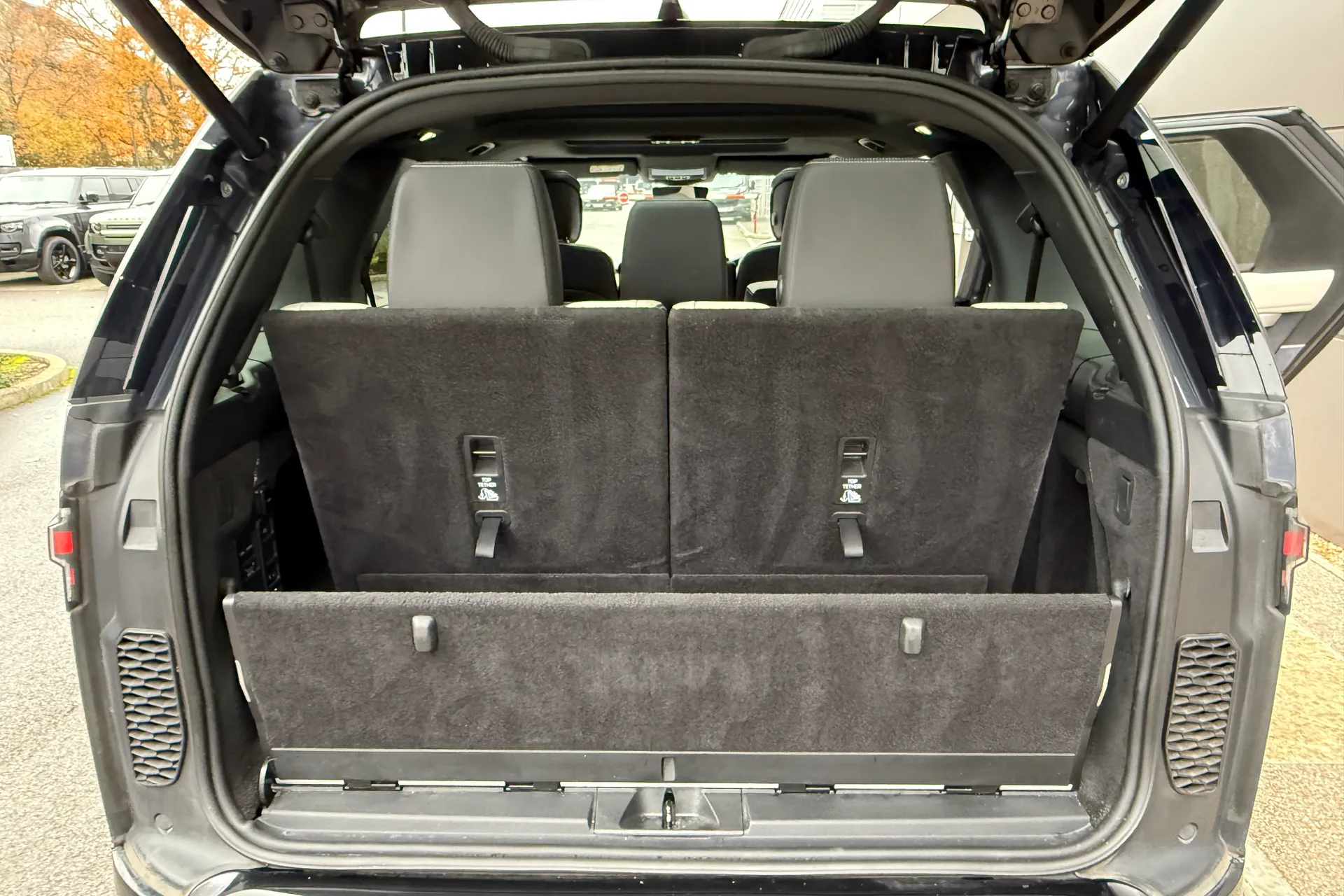 LAND ROVER DISCOVERY thumbnail image number 30