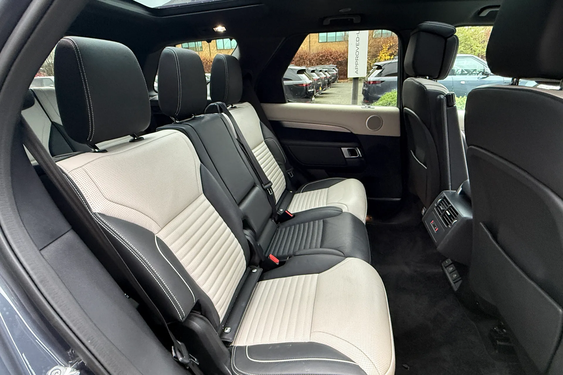 LAND ROVER DISCOVERY thumbnail image number 35