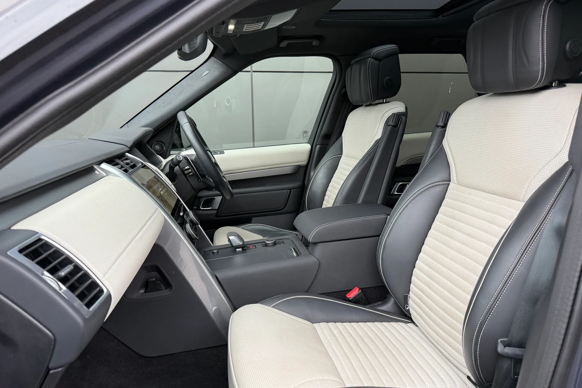 LAND ROVER DISCOVERY thumbnail image number 45